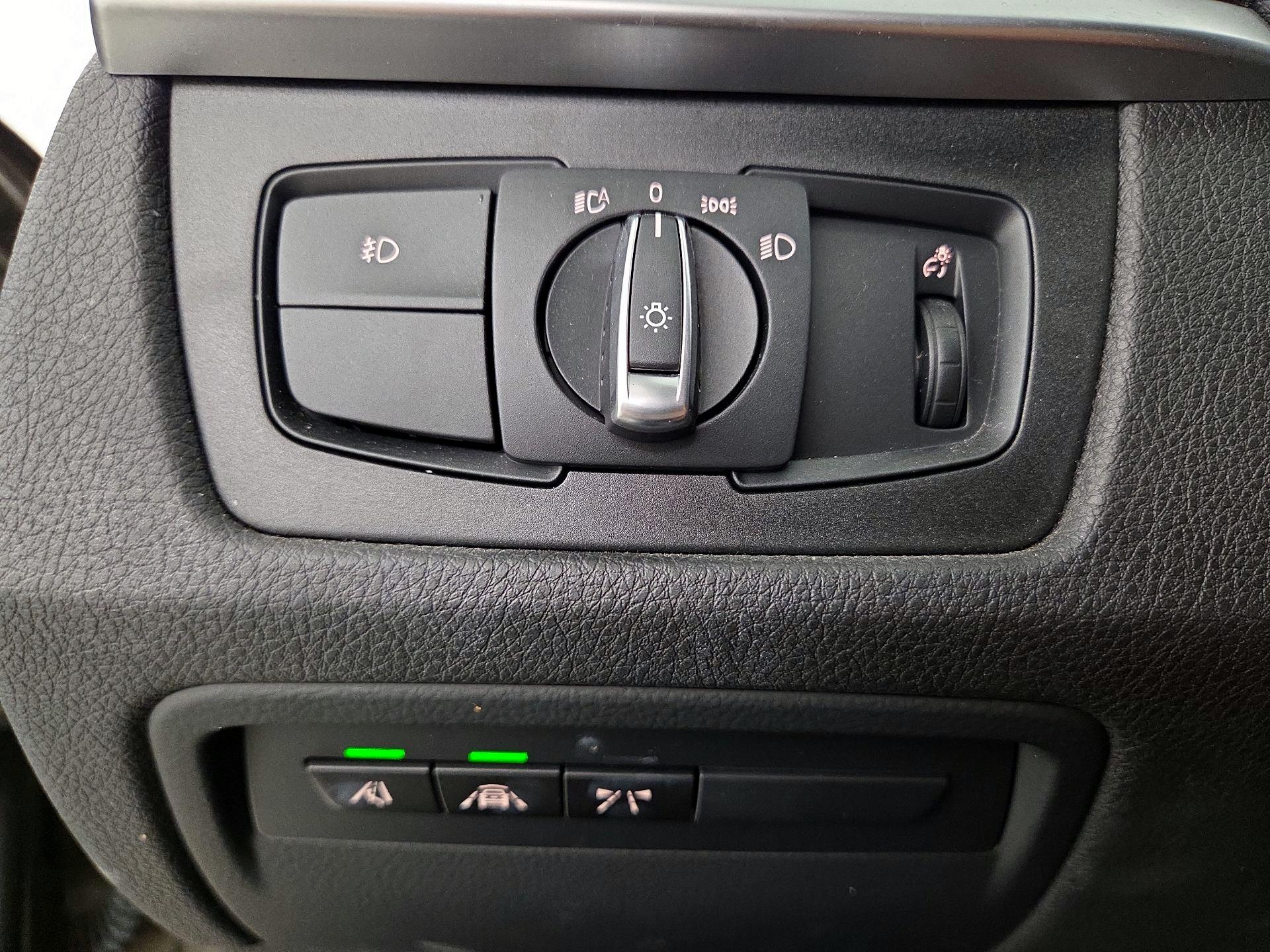 Thumbnail: 2018 BMW 3 Series - 13