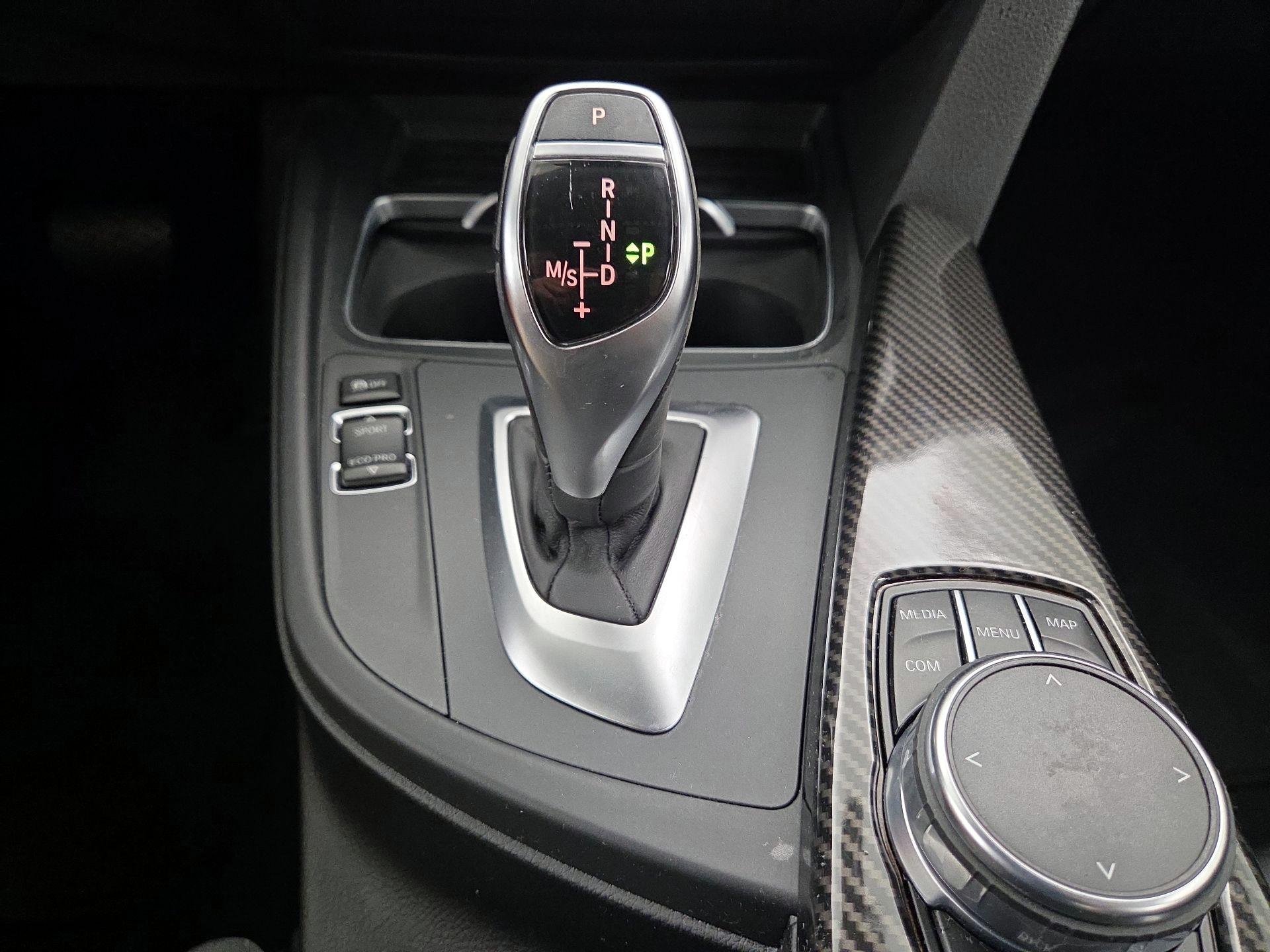 Thumbnail: 2018 BMW 3 Series - 18