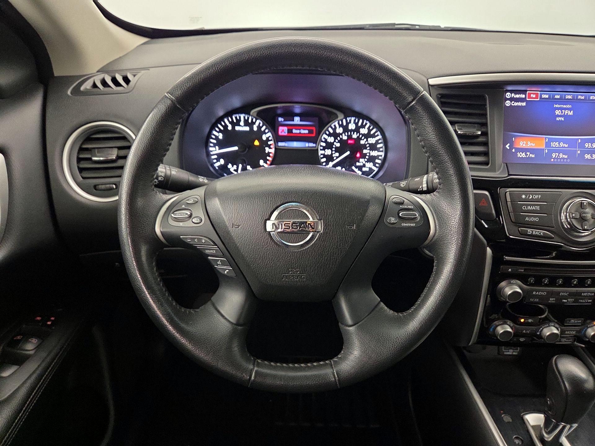 Thumbnail: 2018 Nissan Pathfinder - 10