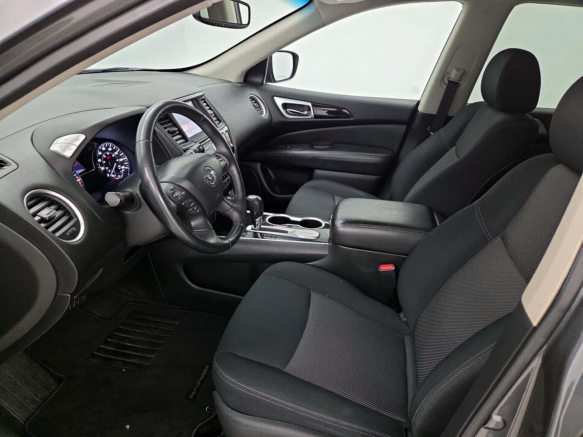 Thumbnail: 2018 Nissan Pathfinder - 11