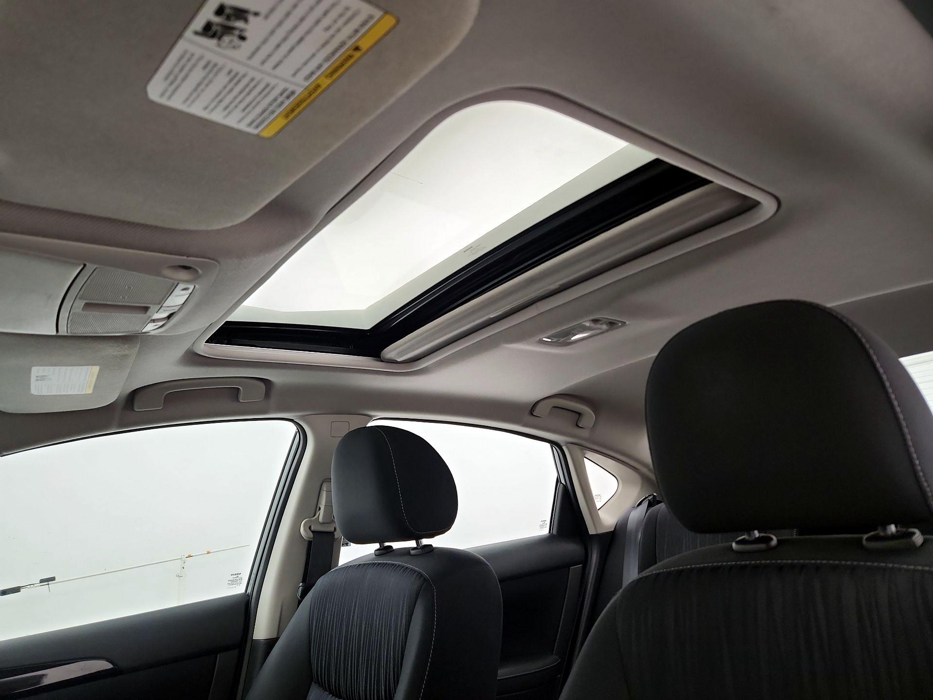 Thumbnail: 2019 Nissan Sentra - 19