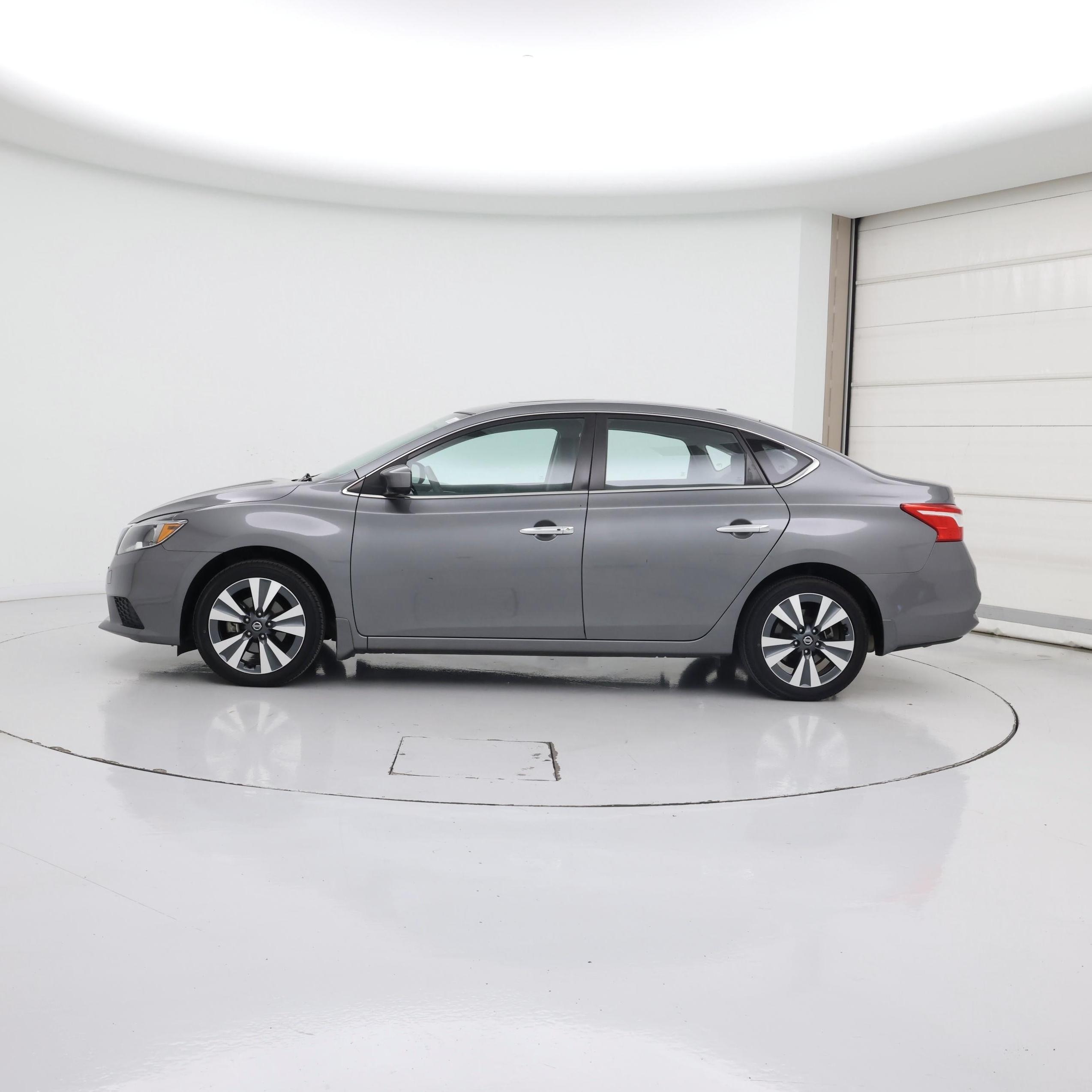Thumbnail: 2019 Nissan Sentra - 3