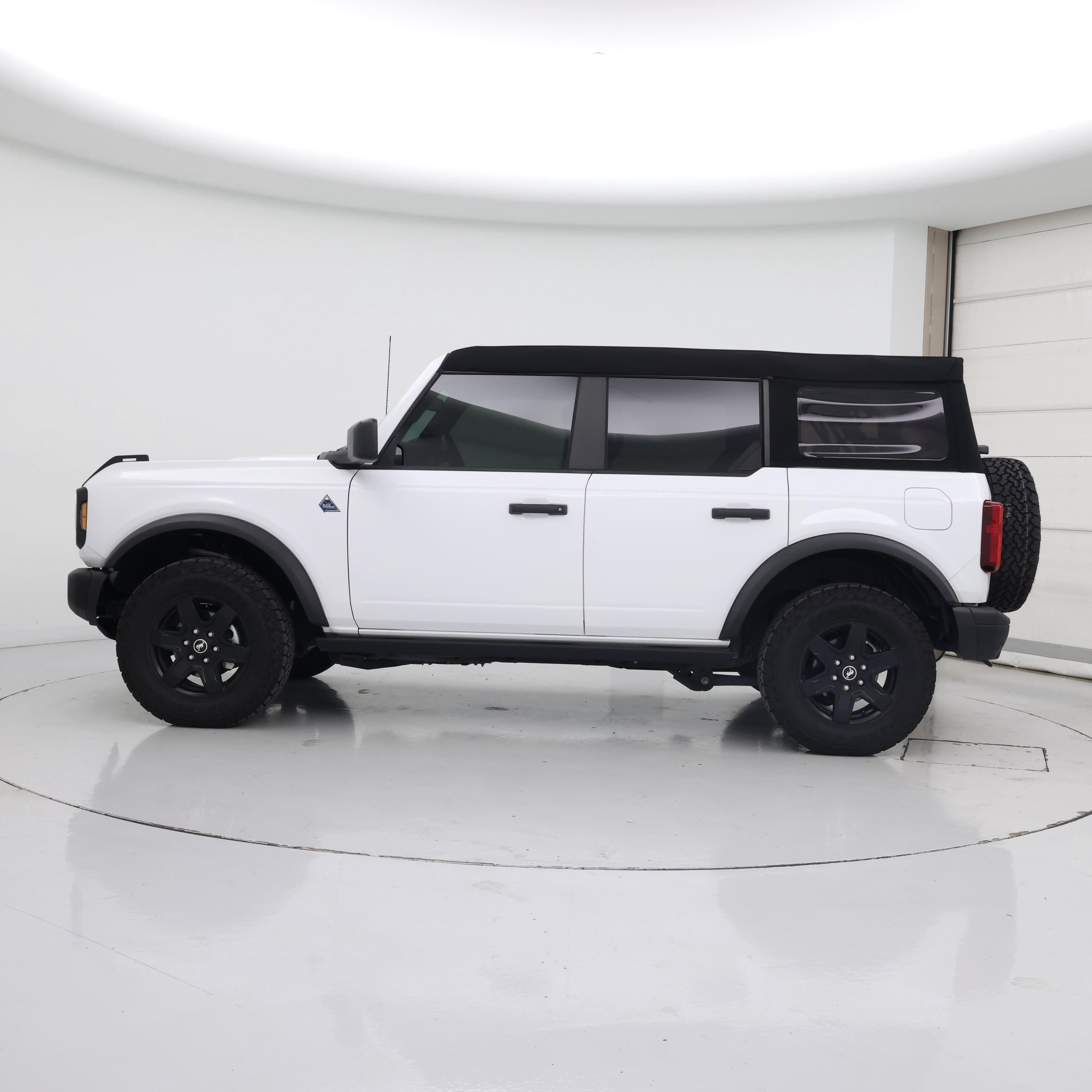 Thumbnail: 2024 Ford Bronco - 3