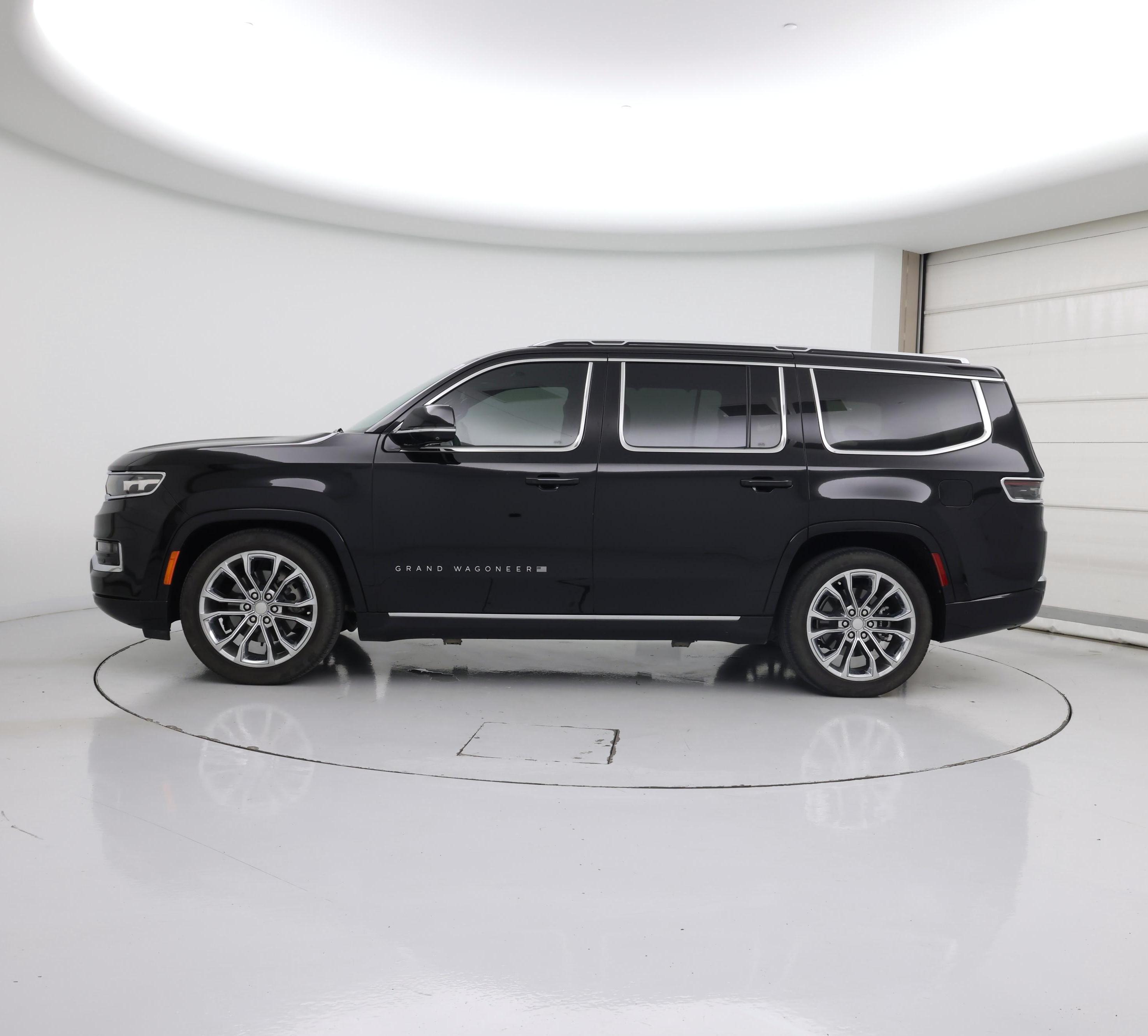 Thumbnail: 2023 Jeep Grand Wagoneer - 3