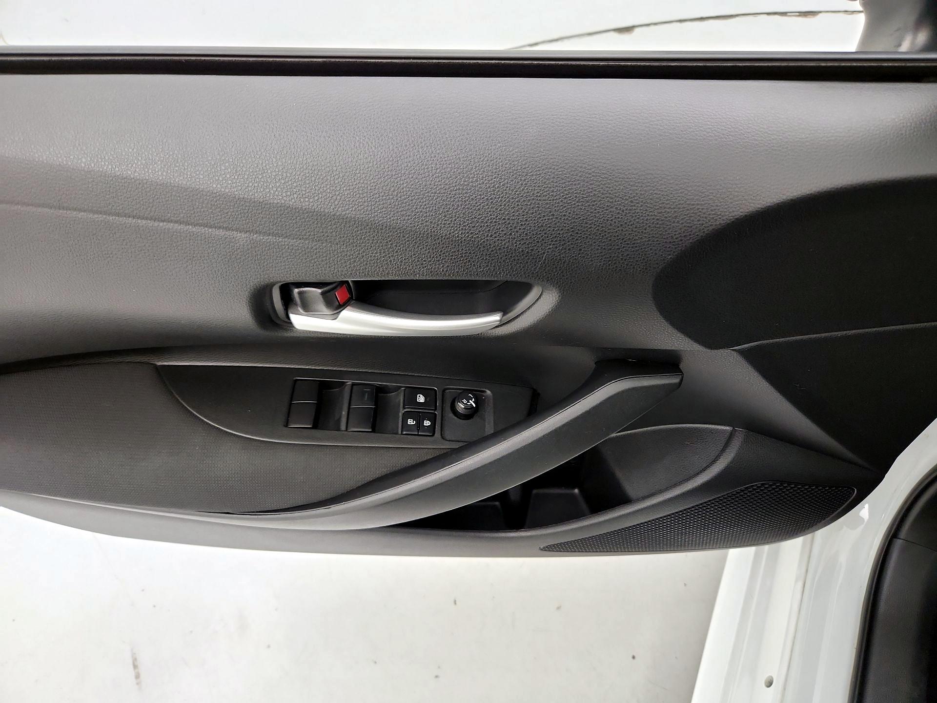 Thumbnail: 2021 Toyota Corolla - 12