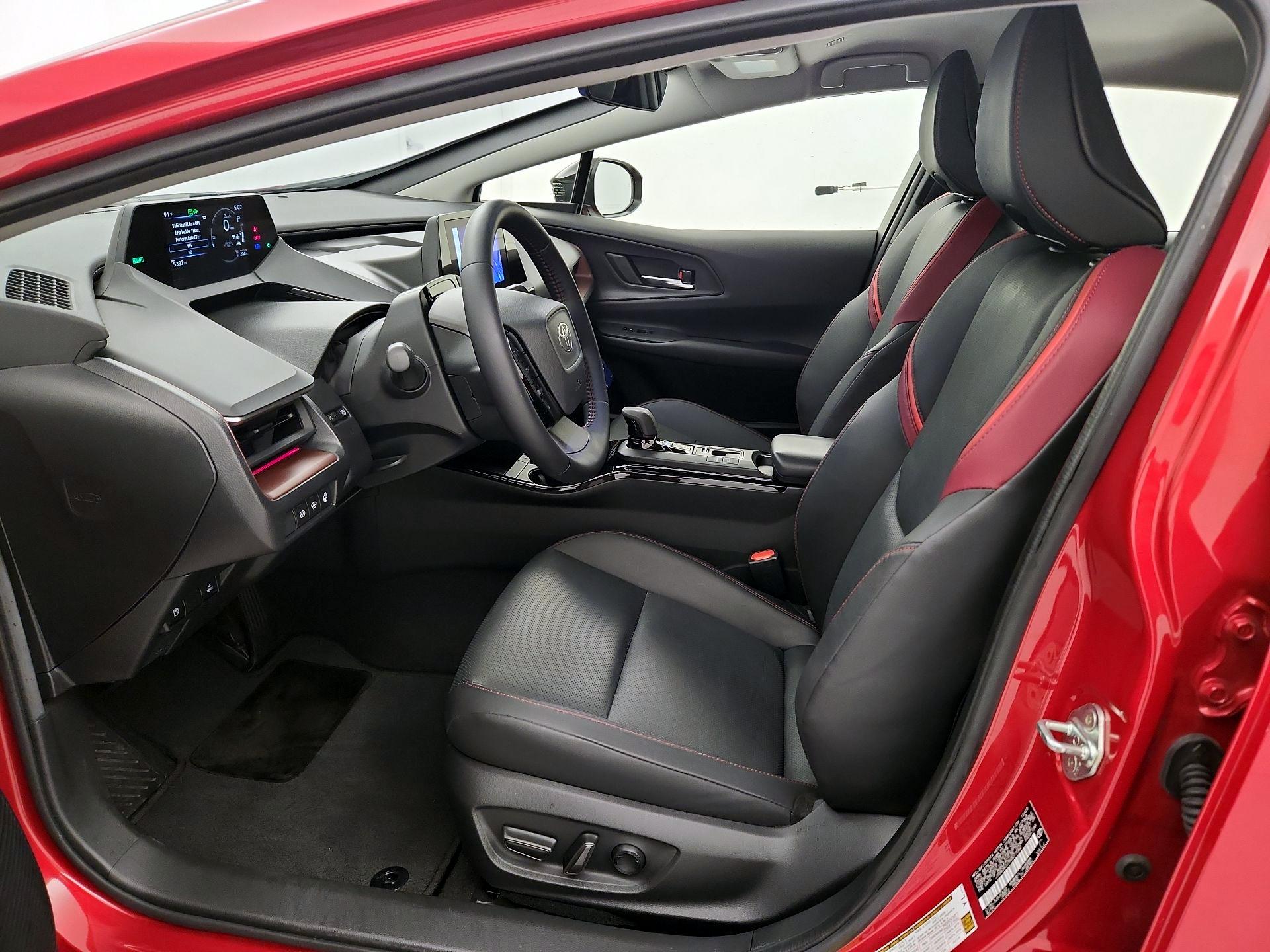 Thumbnail: 2024 Toyota Prius Prime - 11