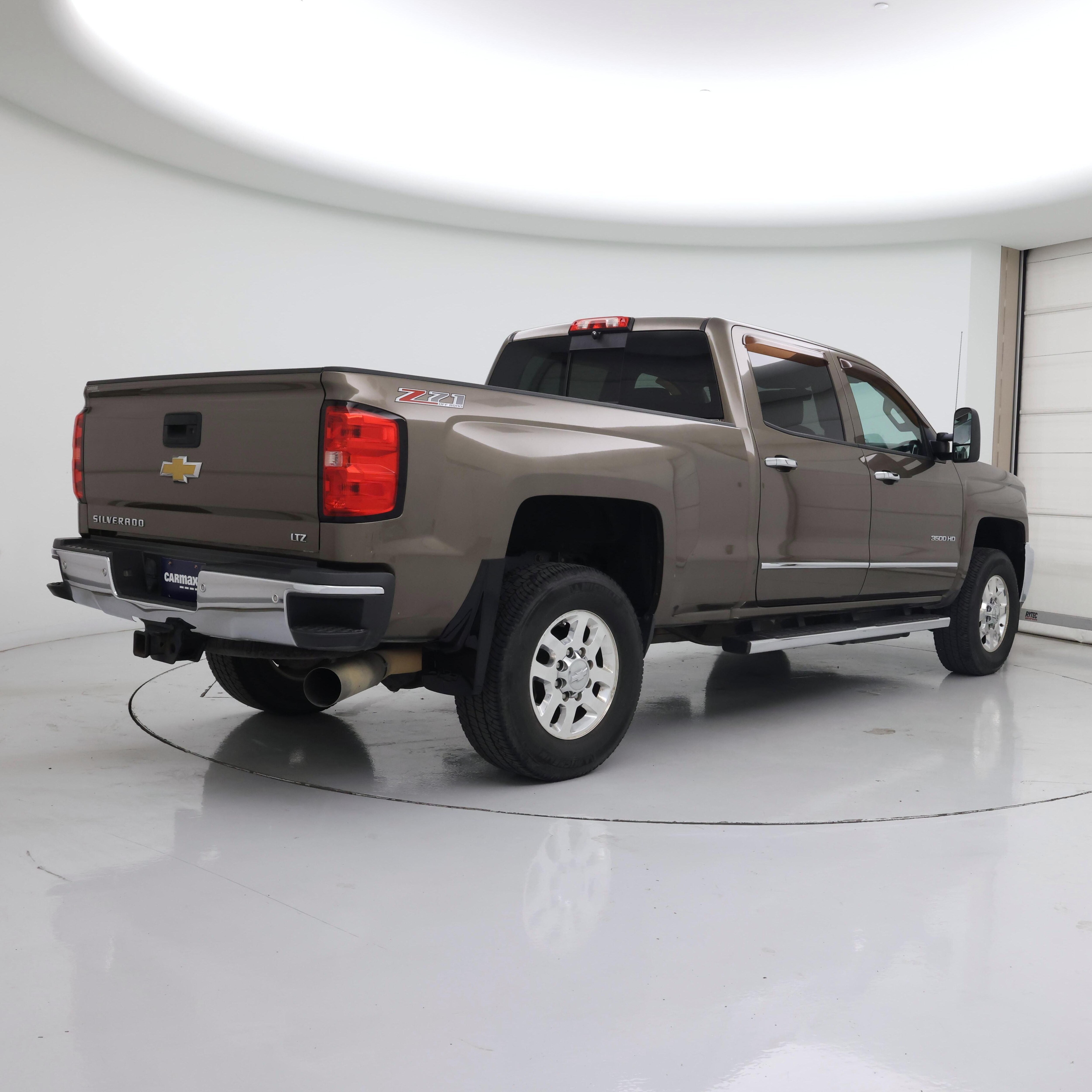 Thumbnail: 2015 Chevrolet Silverado 3500 - 8