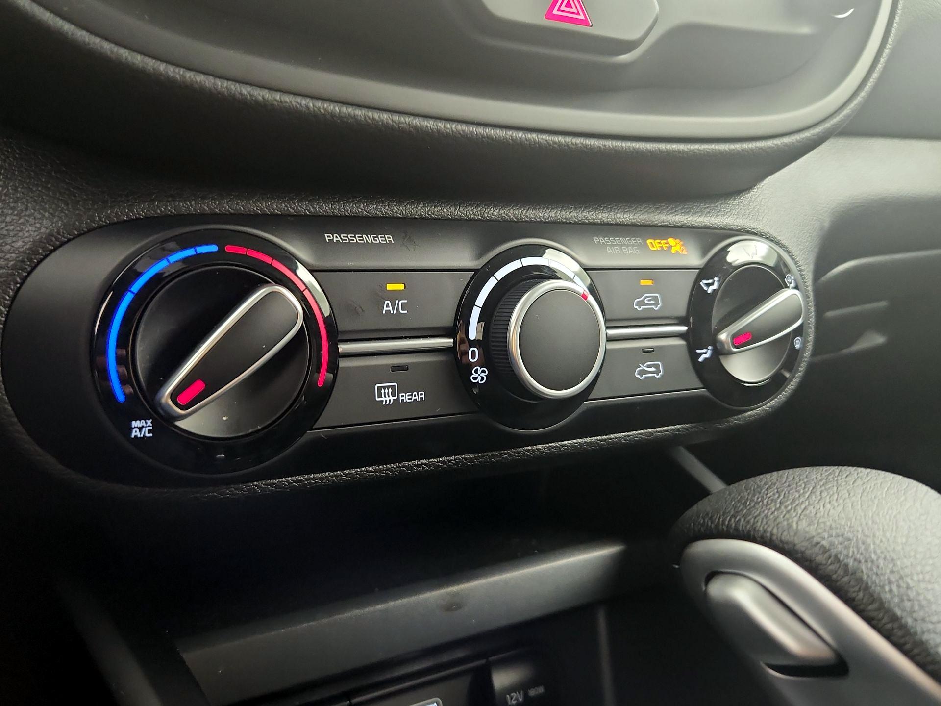 Thumbnail: 2025 Kia Soul - 16