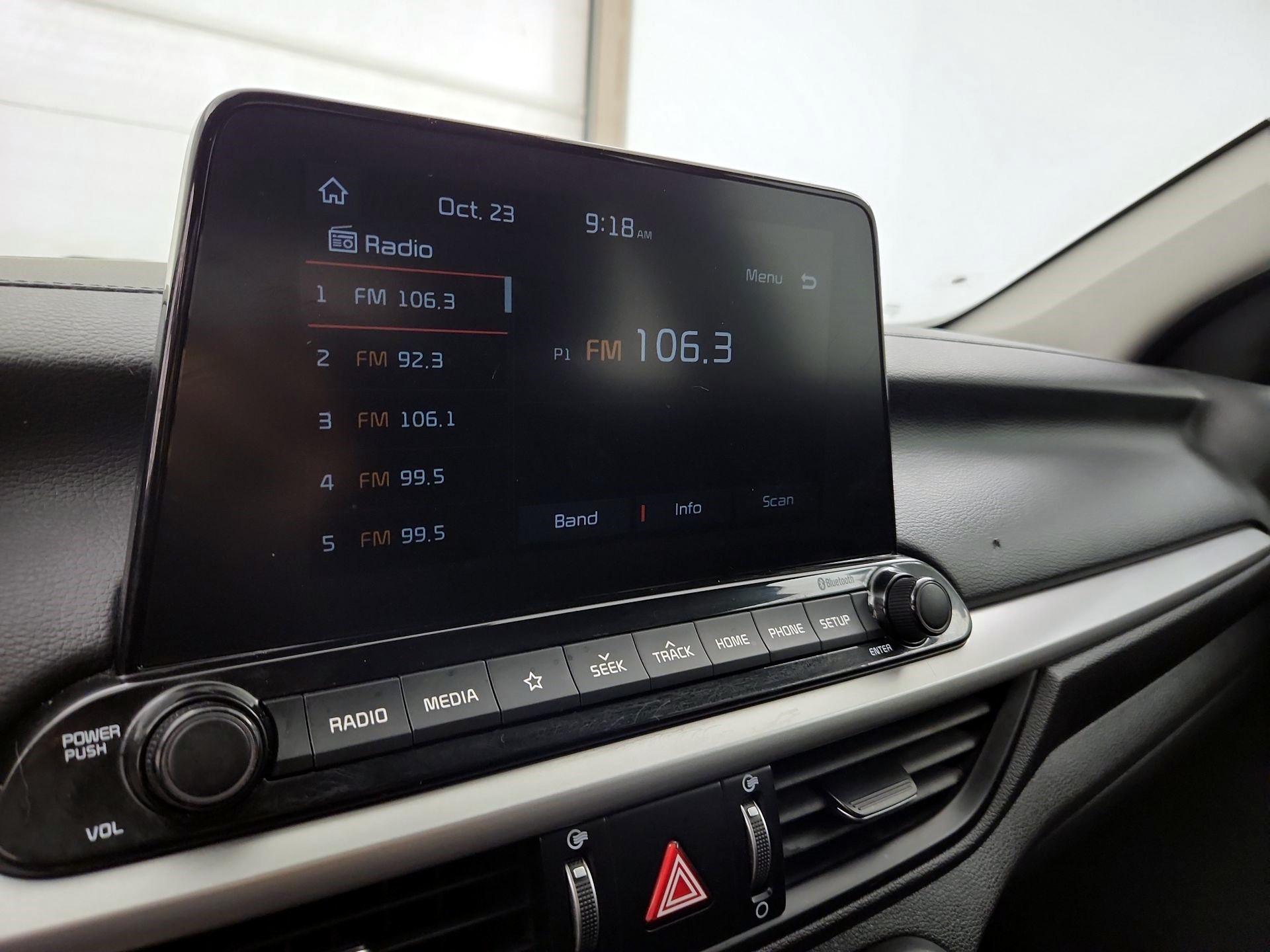 Thumbnail: 2021 Kia Forte - 15