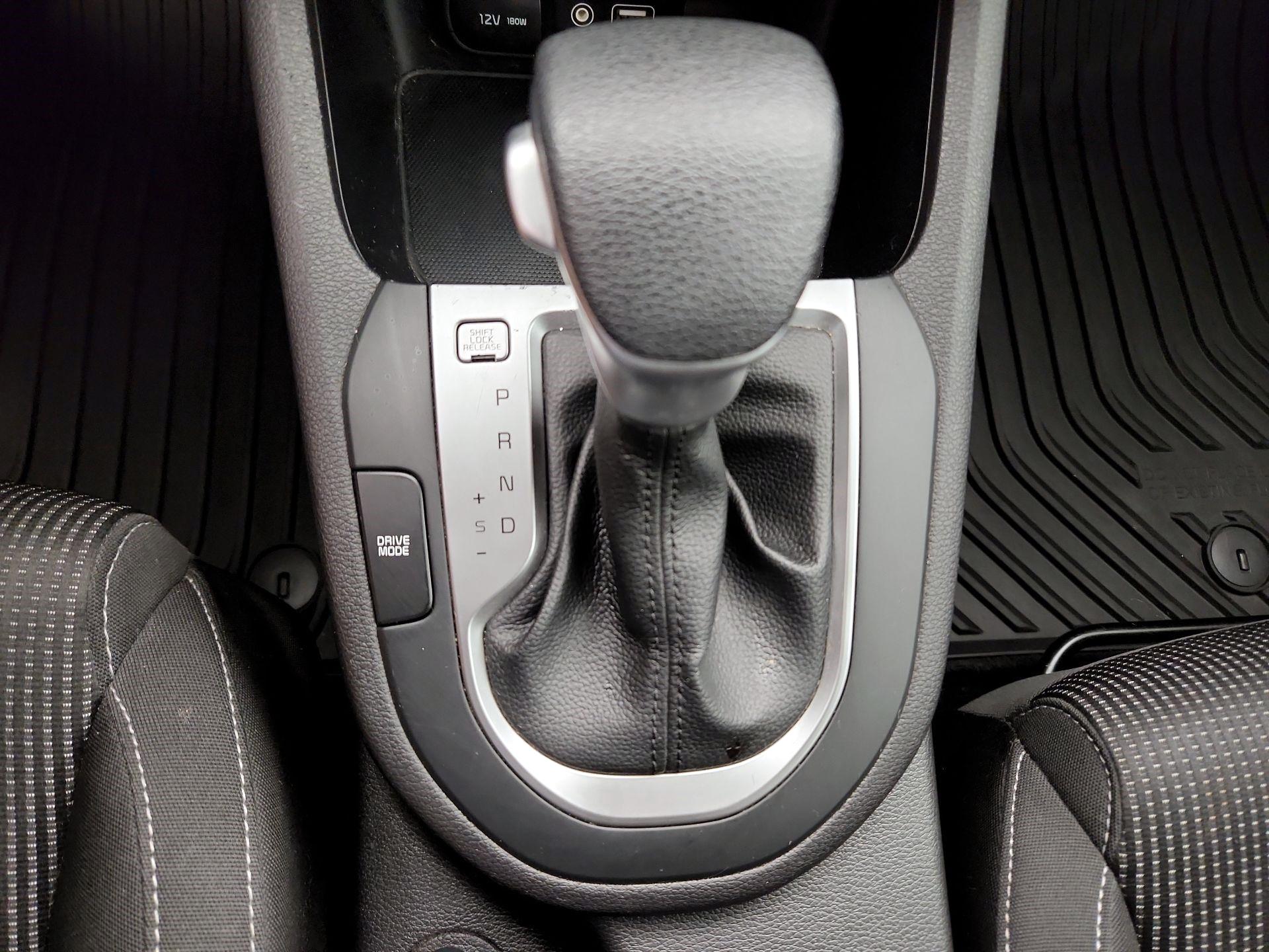 Thumbnail: 2021 Kia Forte - 17