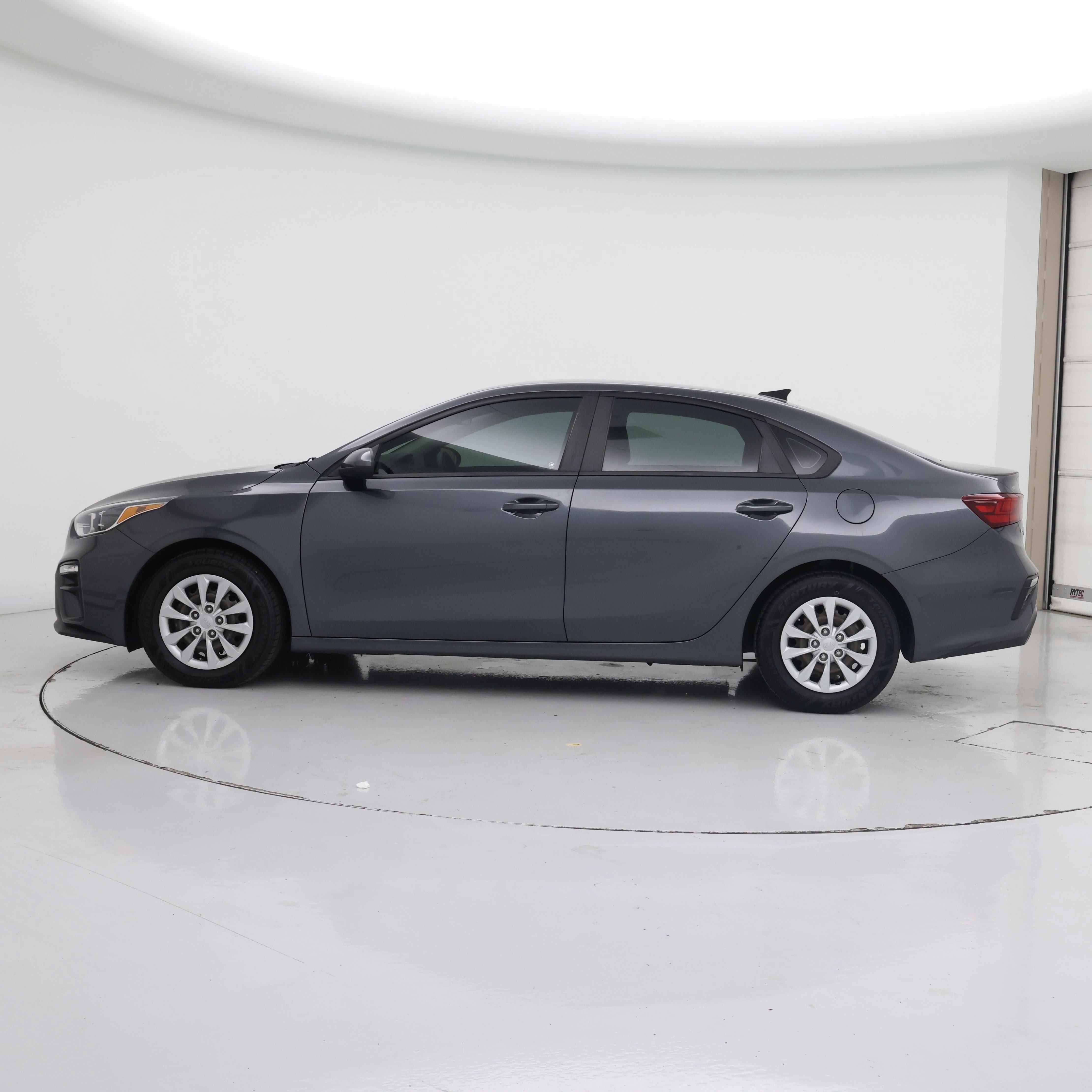 Thumbnail: 2021 Kia Forte - 3