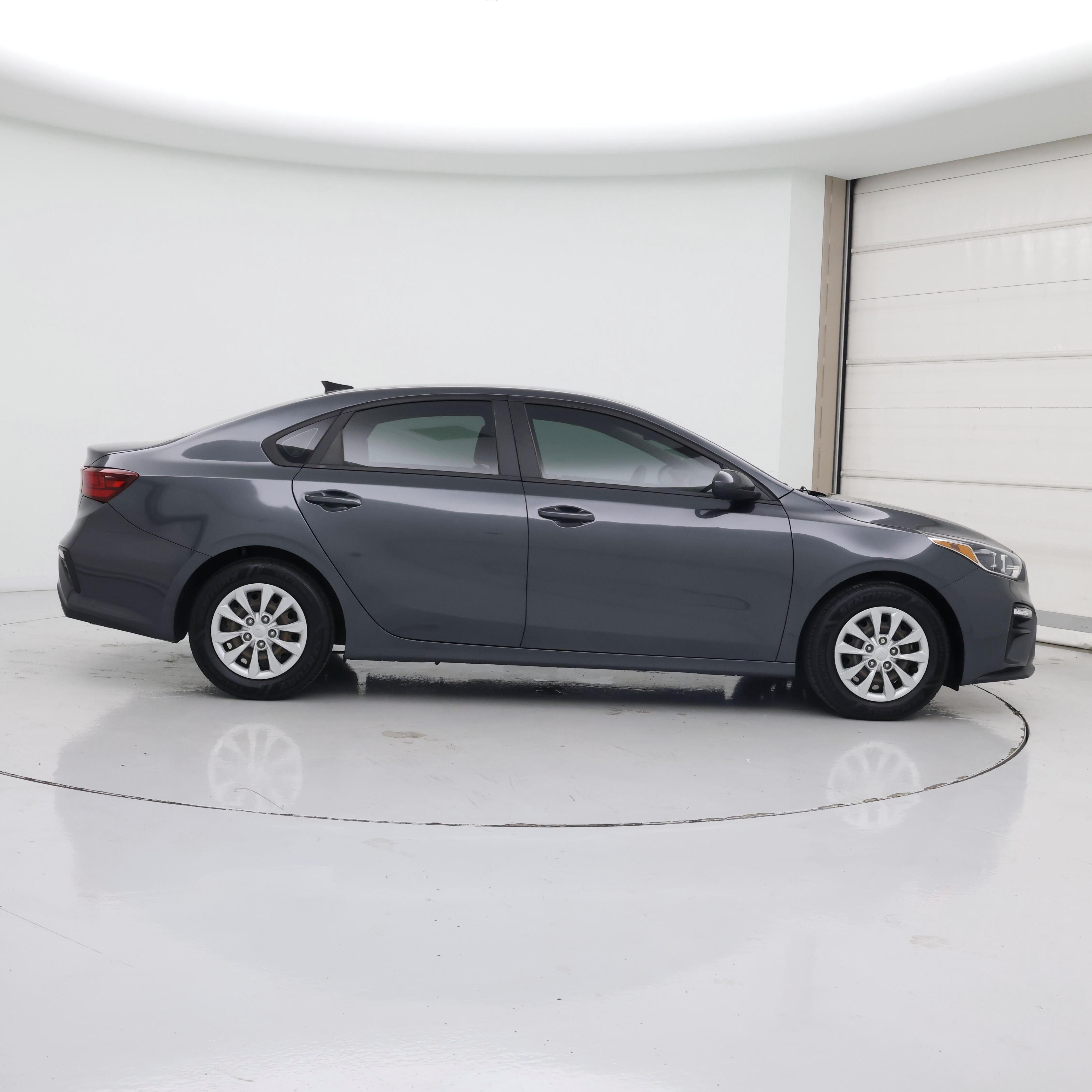 Thumbnail: 2021 Kia Forte - 7