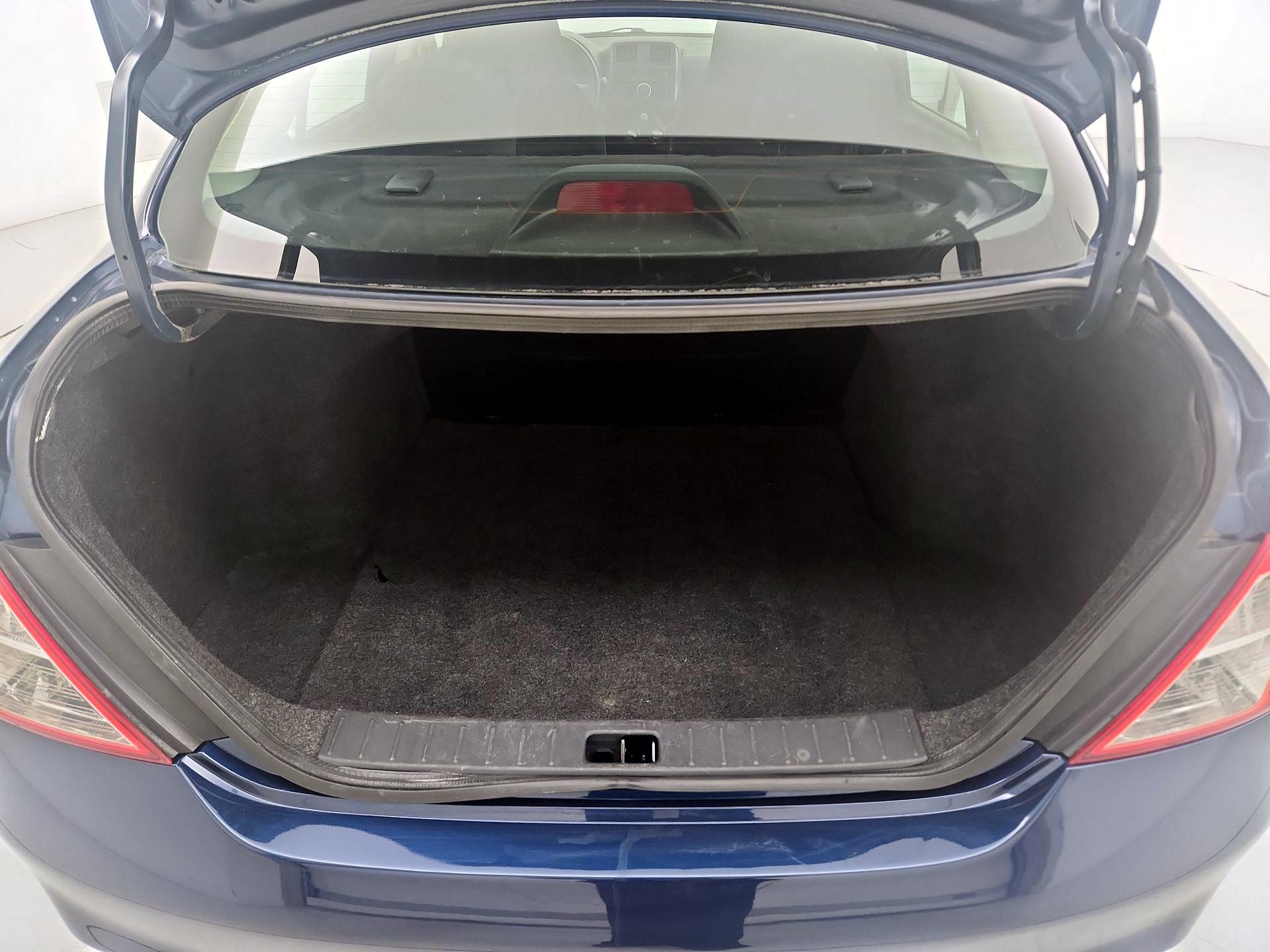 Thumbnail: 2014 Nissan Versa - 18