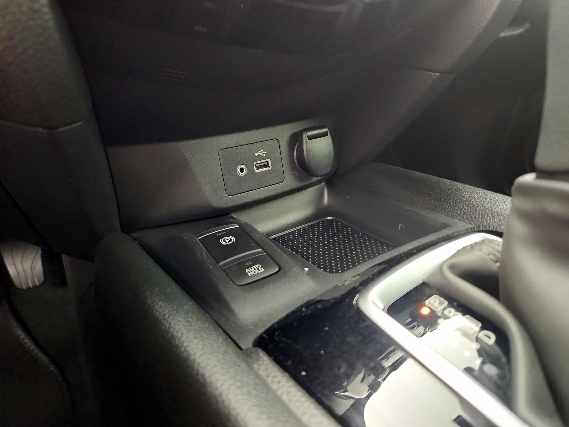 Thumbnail: 2019 Nissan Rogue - 19