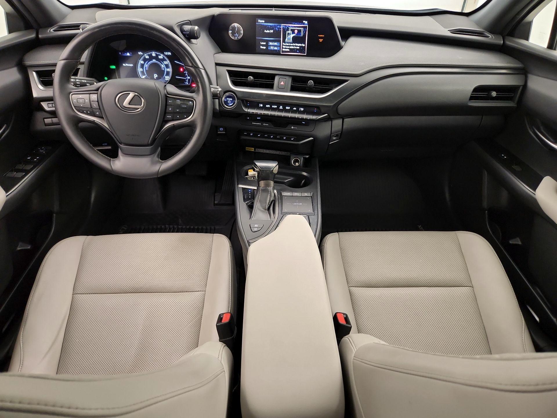 Thumbnail: 2020 Lexus UX - 9