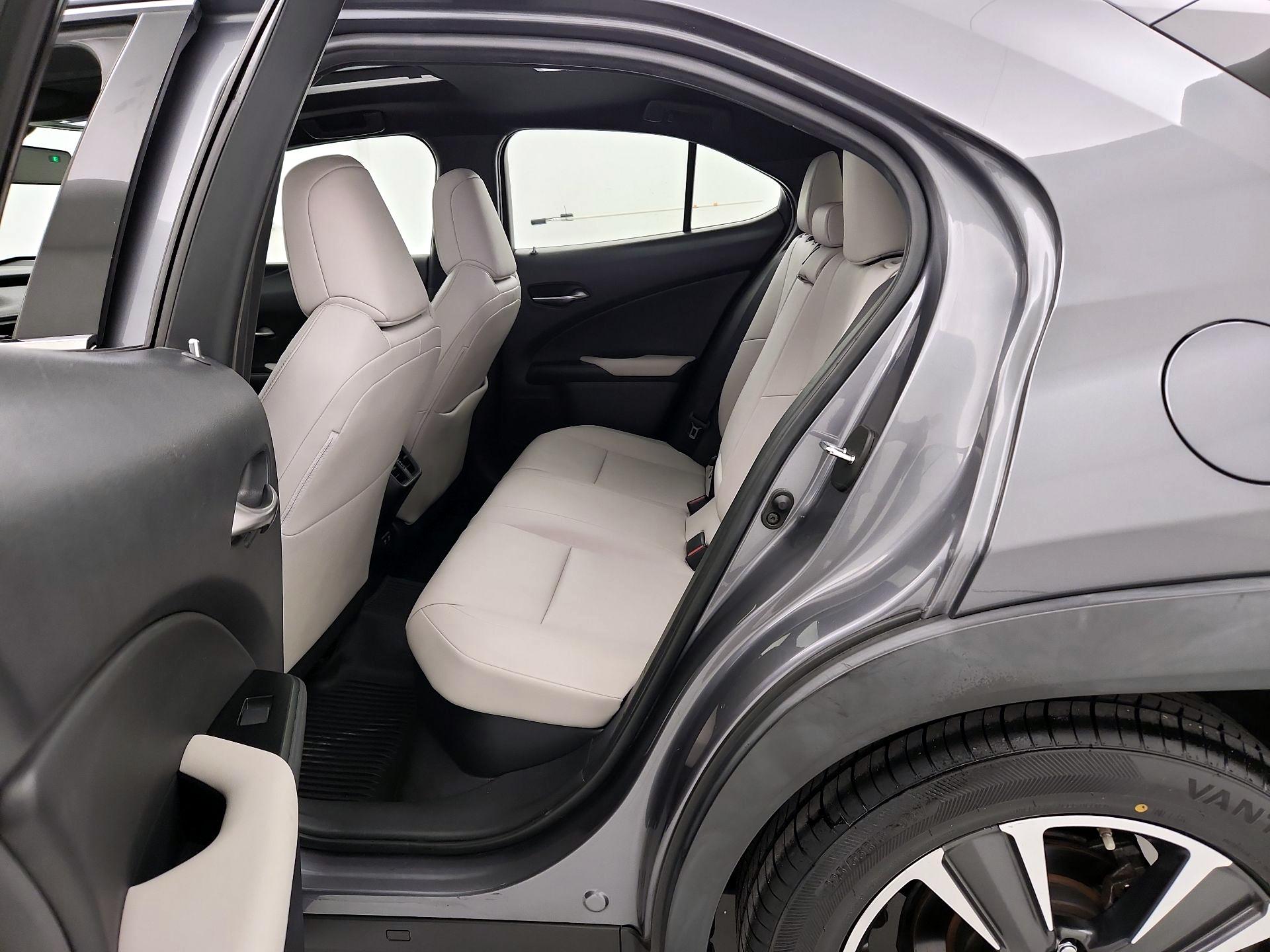 Thumbnail: 2020 Lexus UX - 20