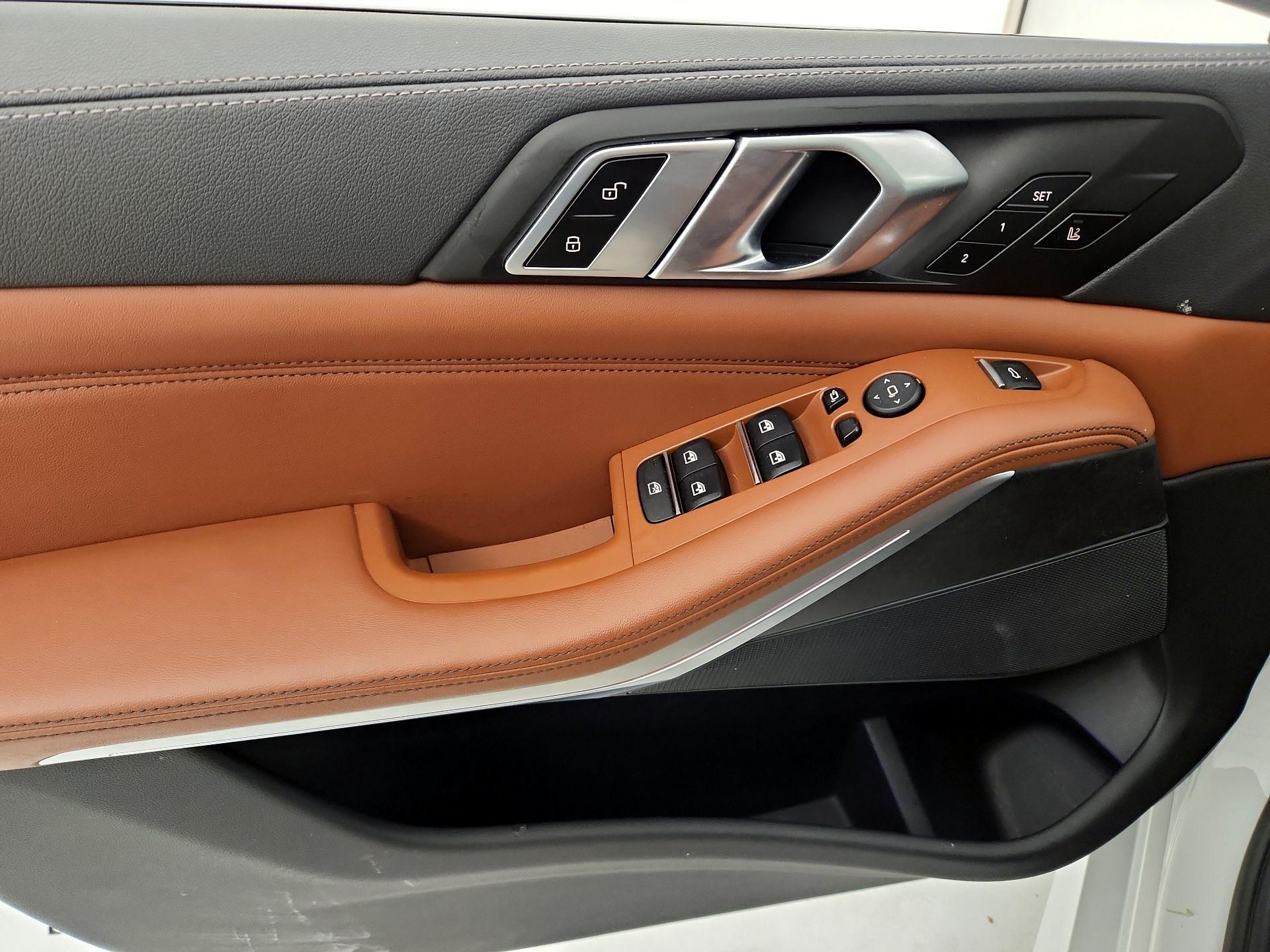 Thumbnail: 2022 BMW X5 - 12