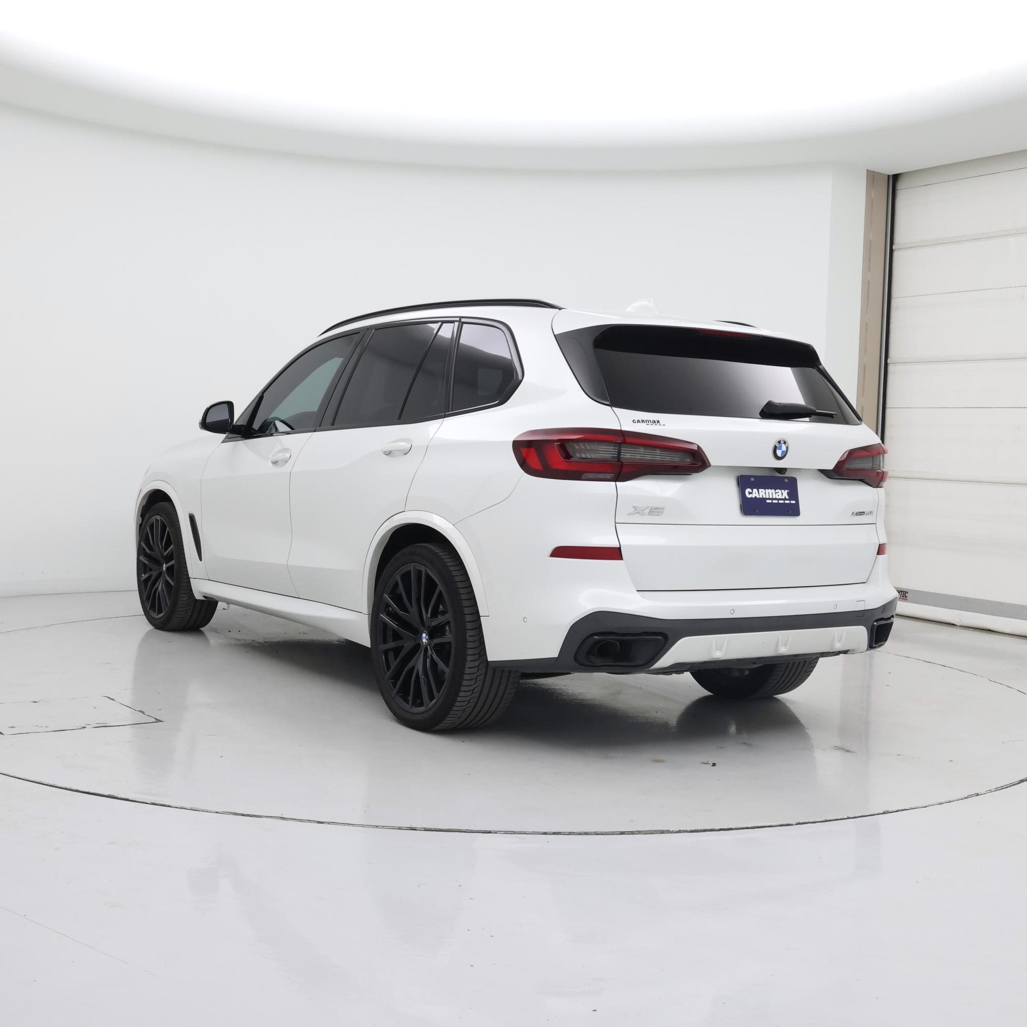 Thumbnail: 2022 BMW X5 - 2