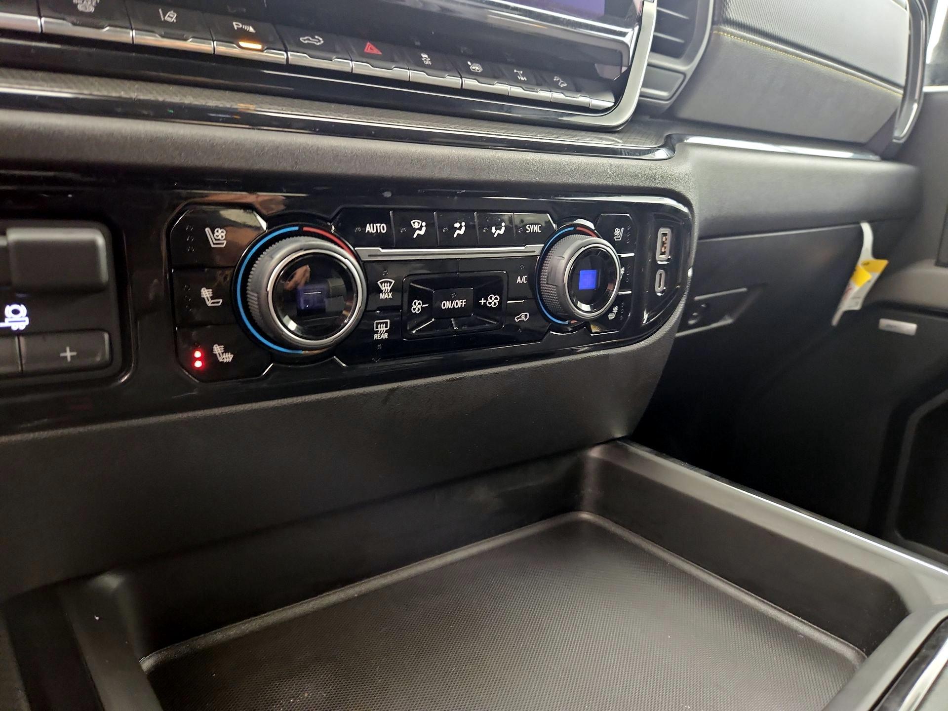 Thumbnail: 2024 Chevrolet Silverado 2500 - 17