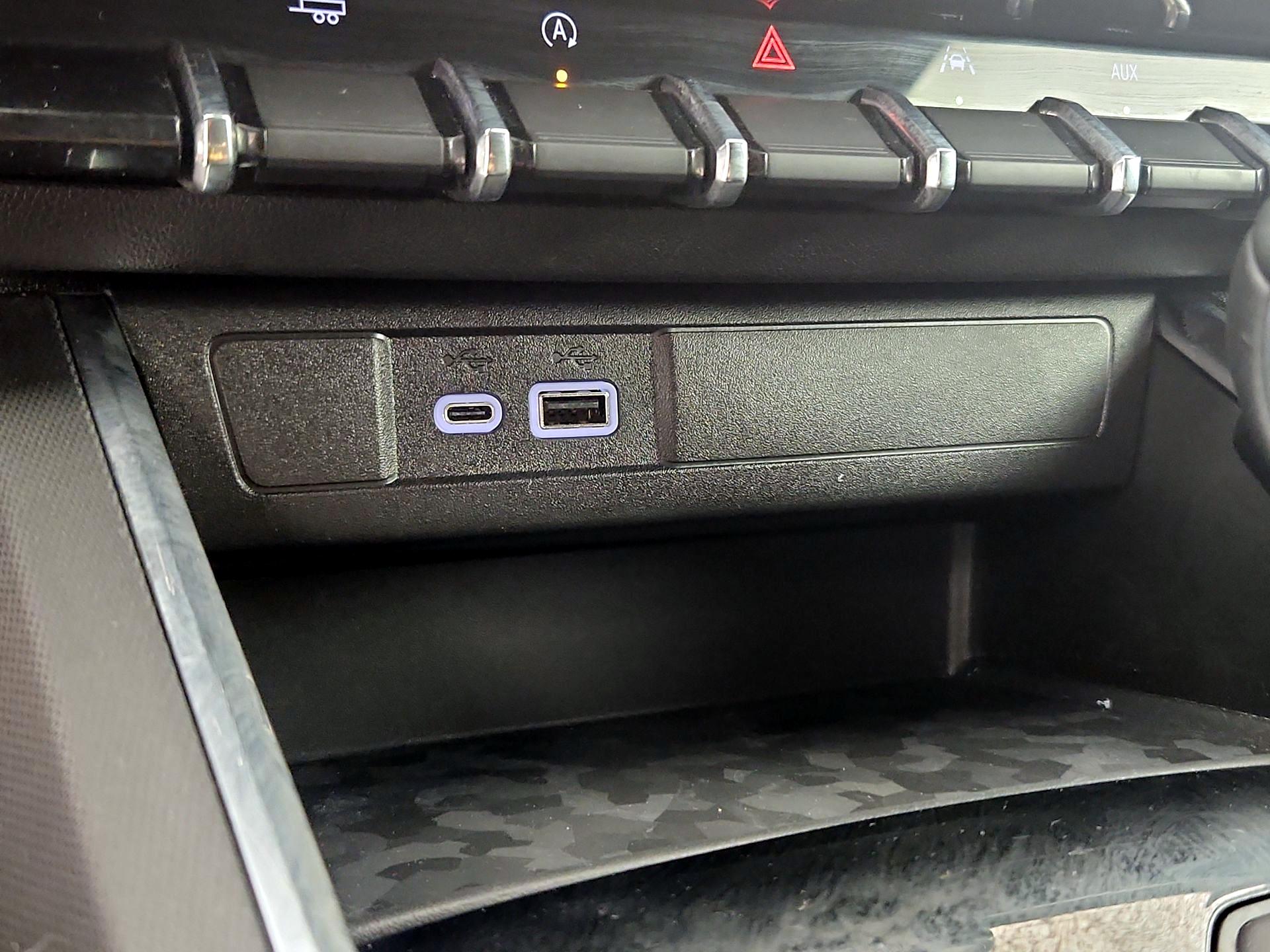 Thumbnail: 2024 GMC Canyon - 19