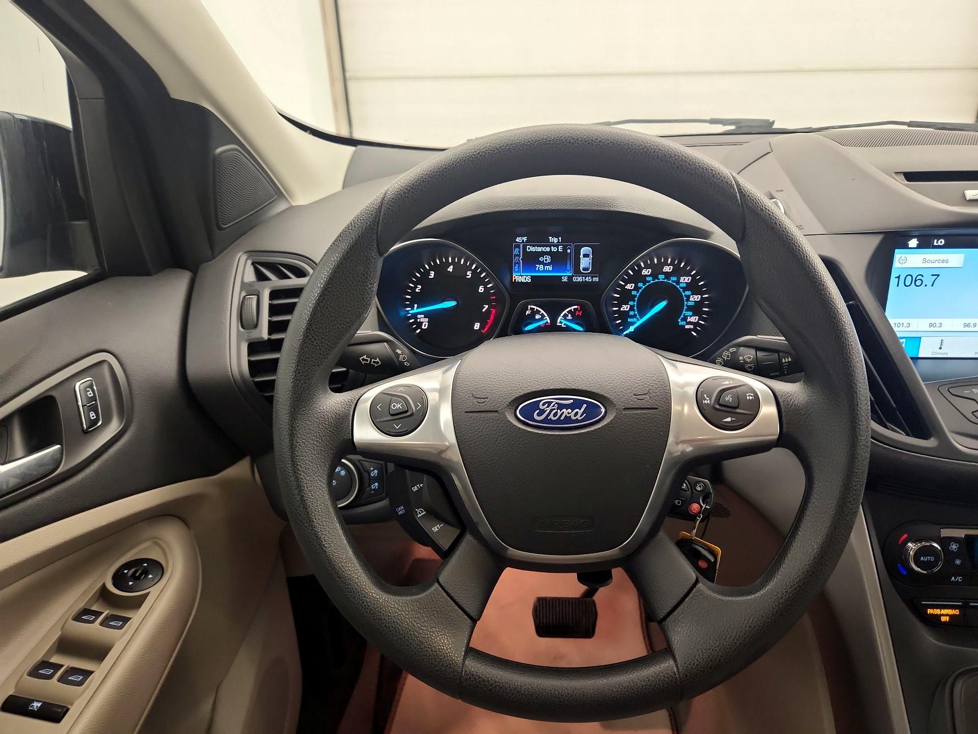 Thumbnail: 2016 Ford Escape - 10