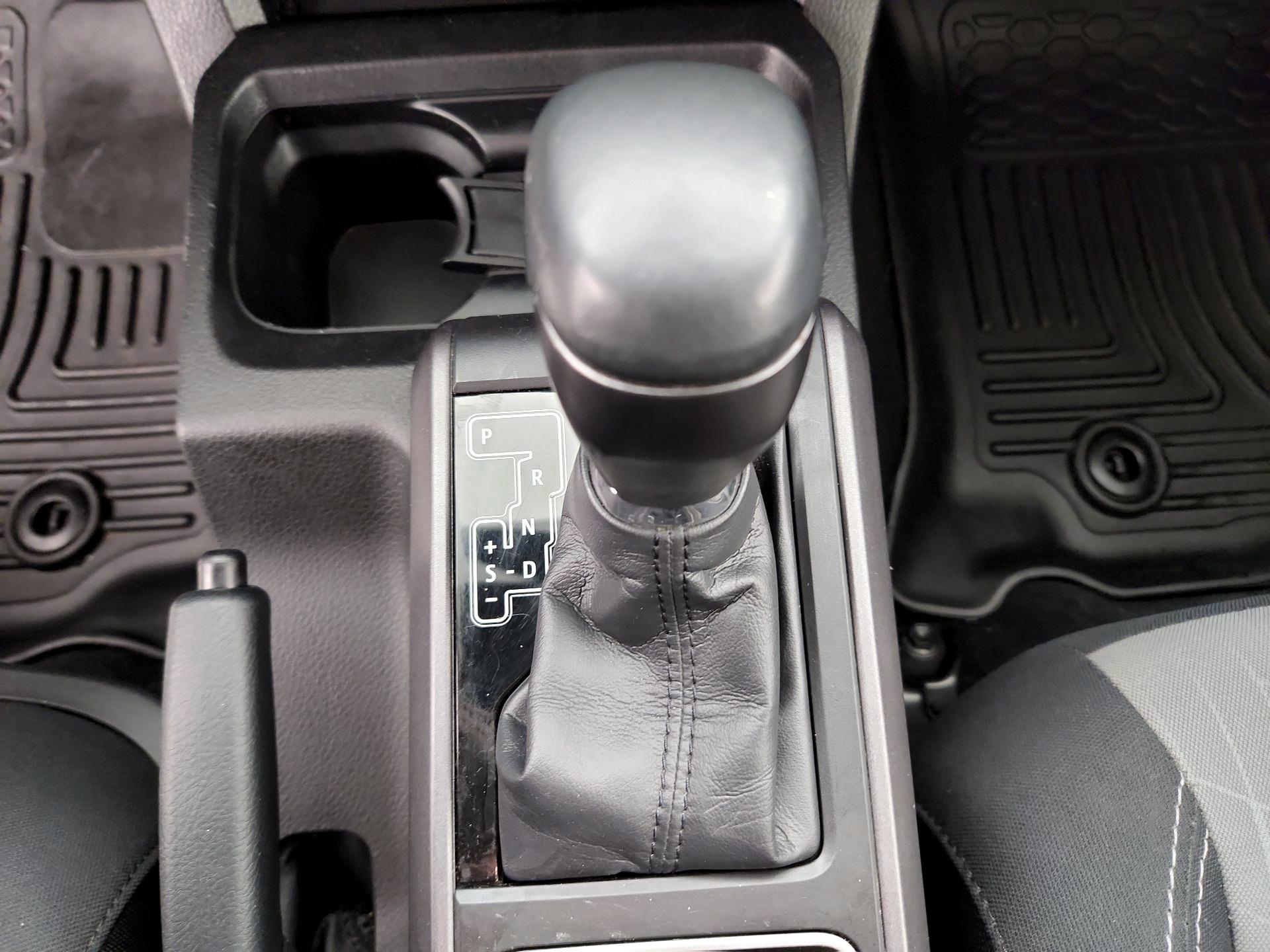 Thumbnail: 2020 Toyota Tacoma - 17