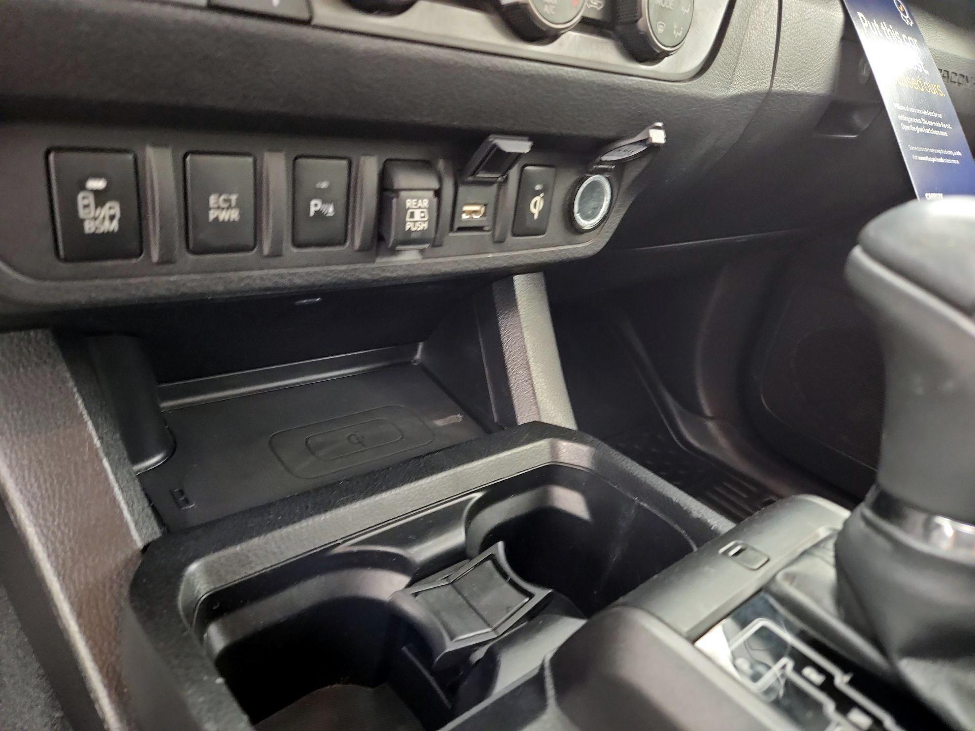 Thumbnail: 2020 Toyota Tacoma - 18