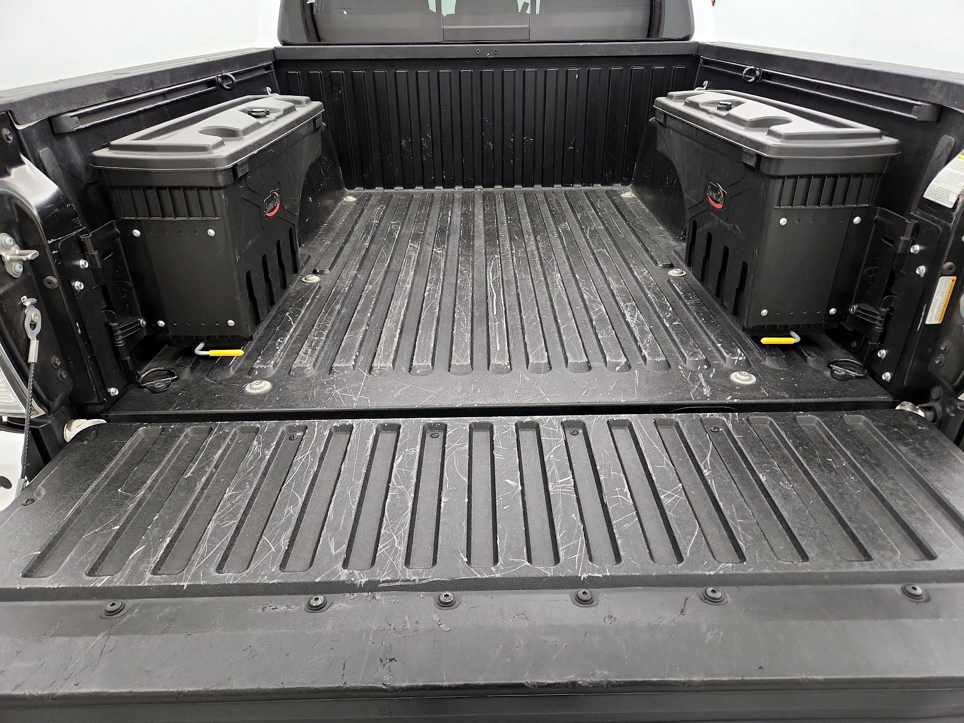 Thumbnail: 2020 Toyota Tacoma - 20