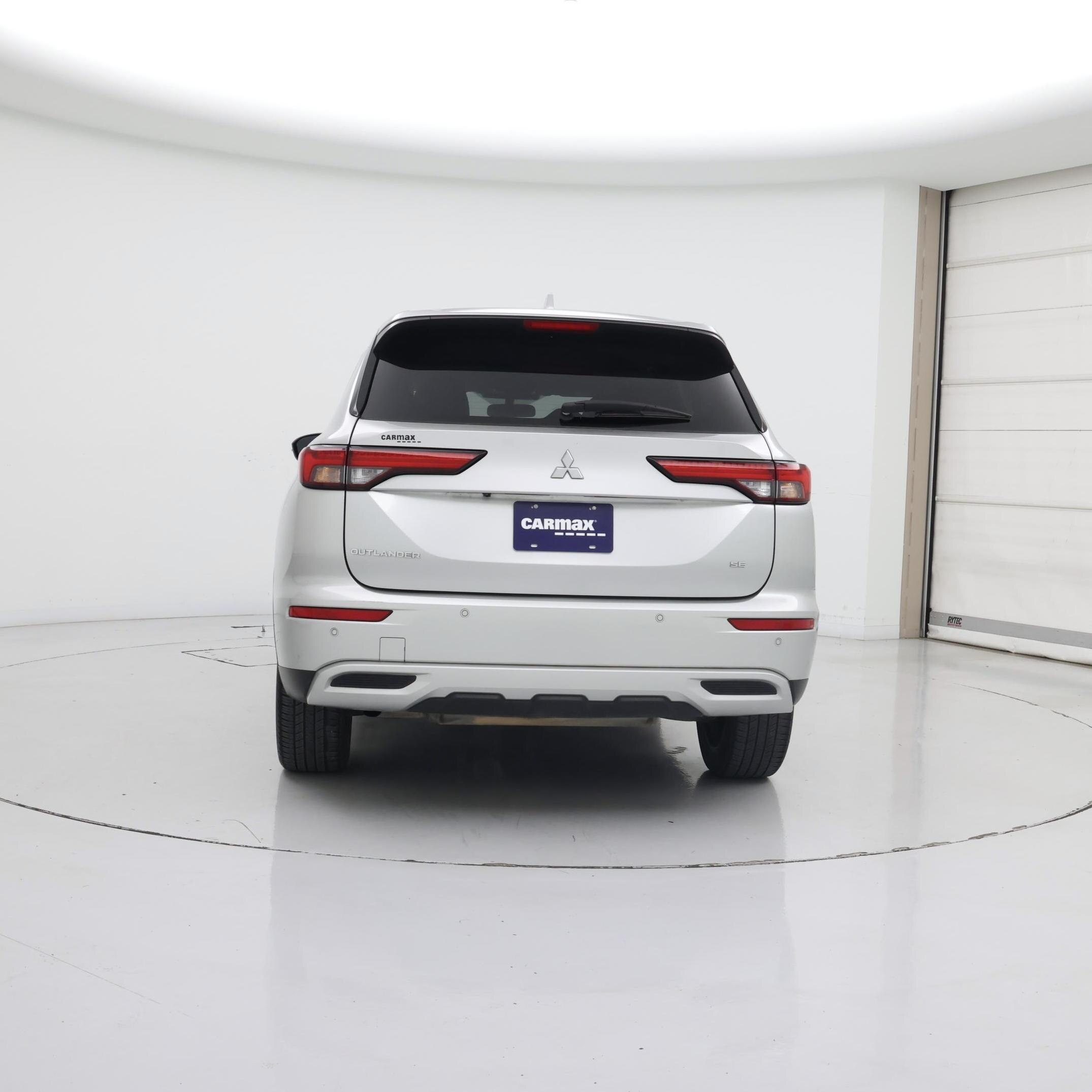 Thumbnail: 2023 Mitsubishi Outlander - 6