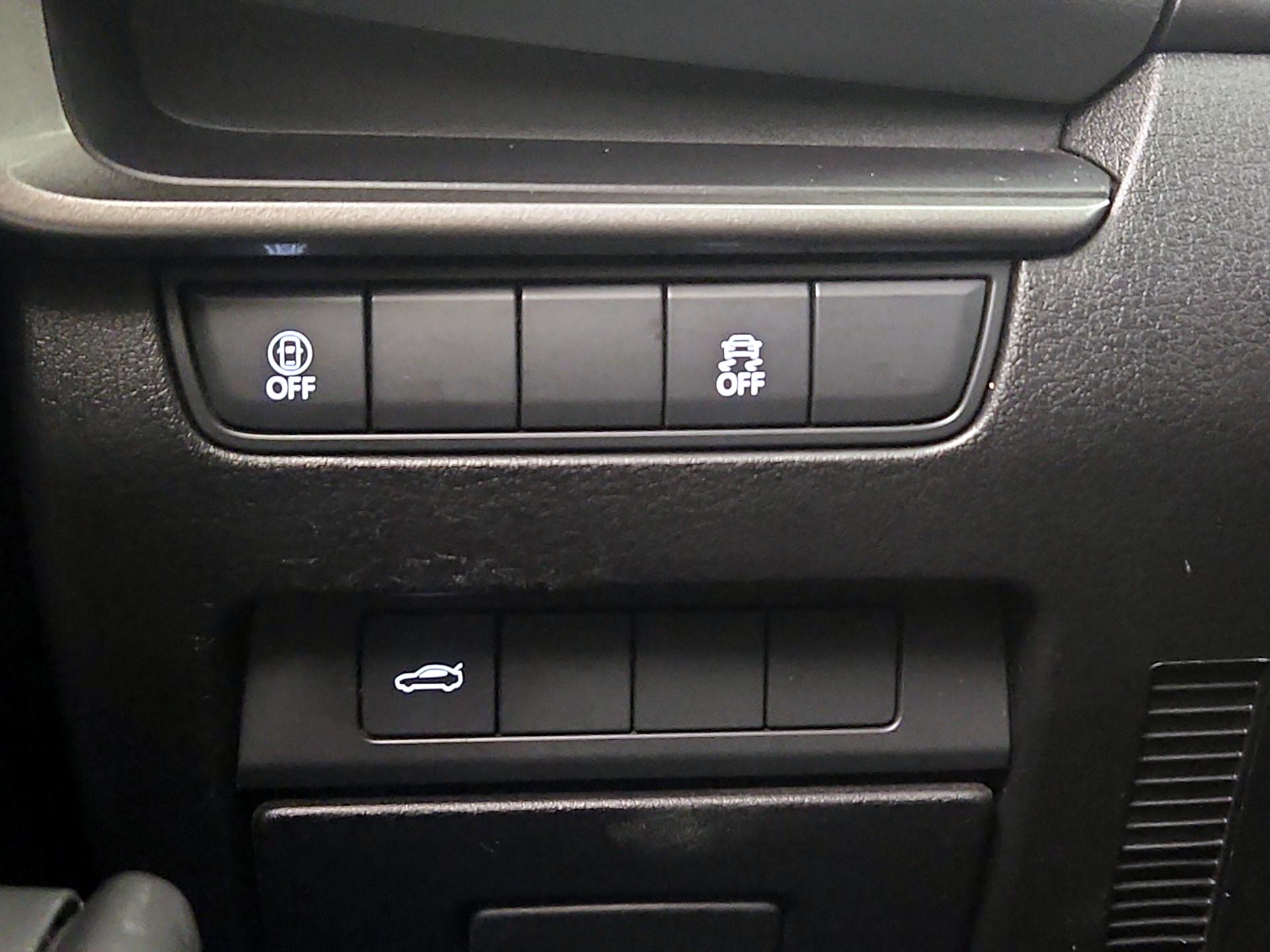 Thumbnail: 2021 Mazda Mazda3 - 13