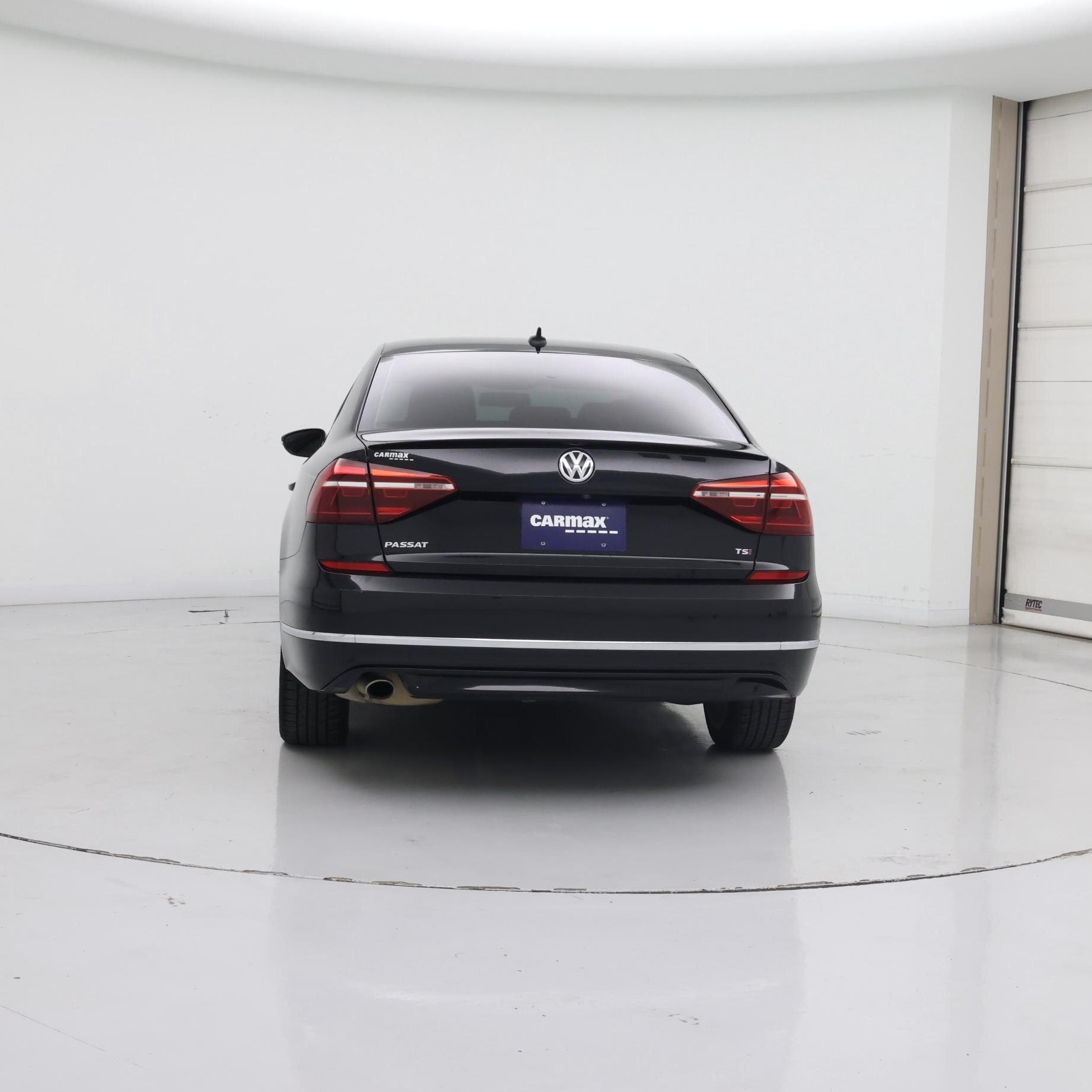 Thumbnail: 2018 Volkswagen Passat - 6