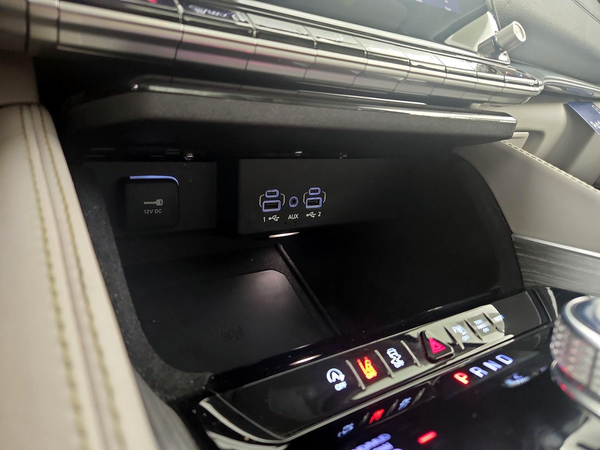 Thumbnail: 2024 Jeep Wagoneer - 19