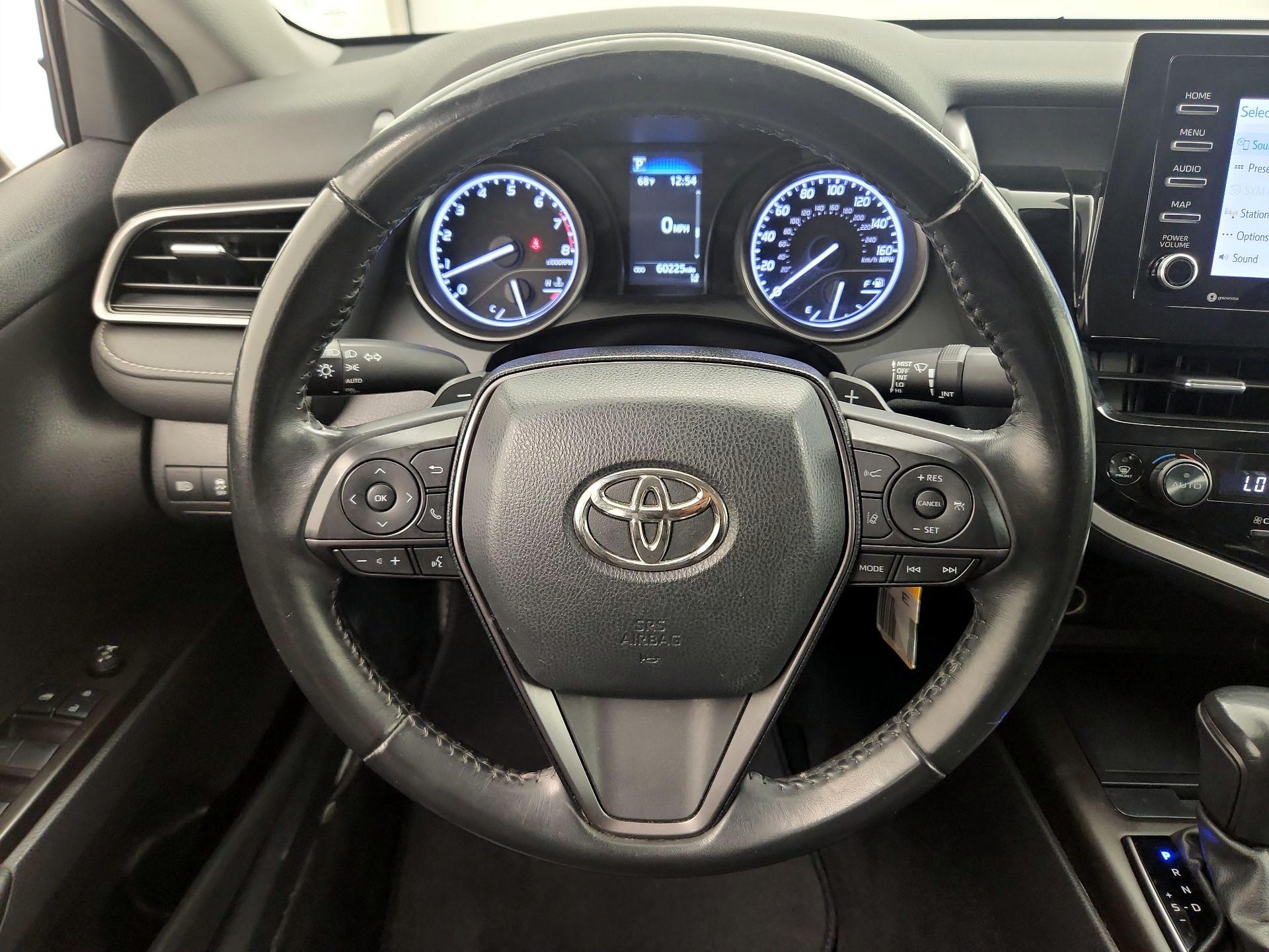 Thumbnail: 2022 Toyota Camry - 10