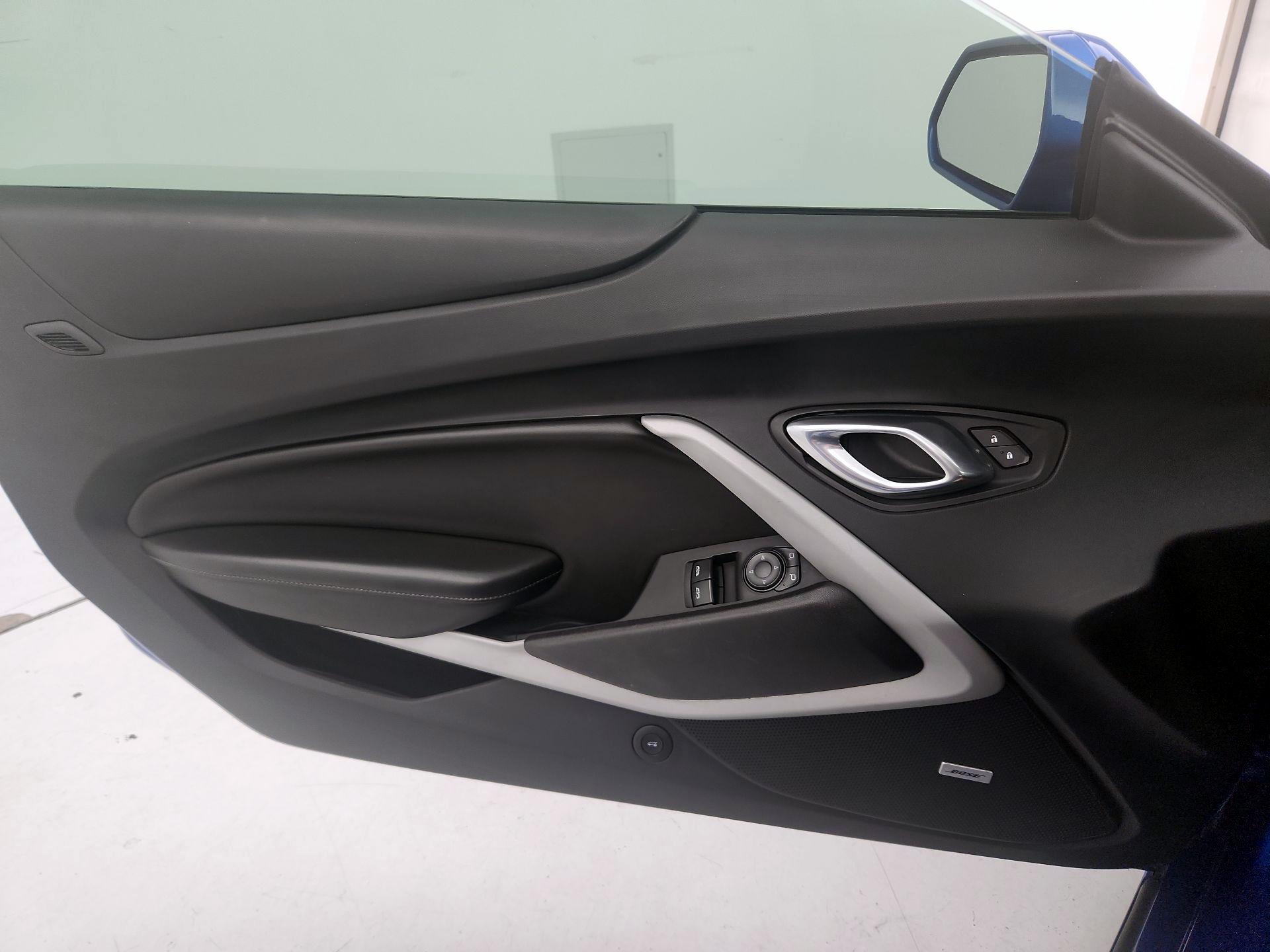 Thumbnail: 2018 Chevrolet Camaro - 12