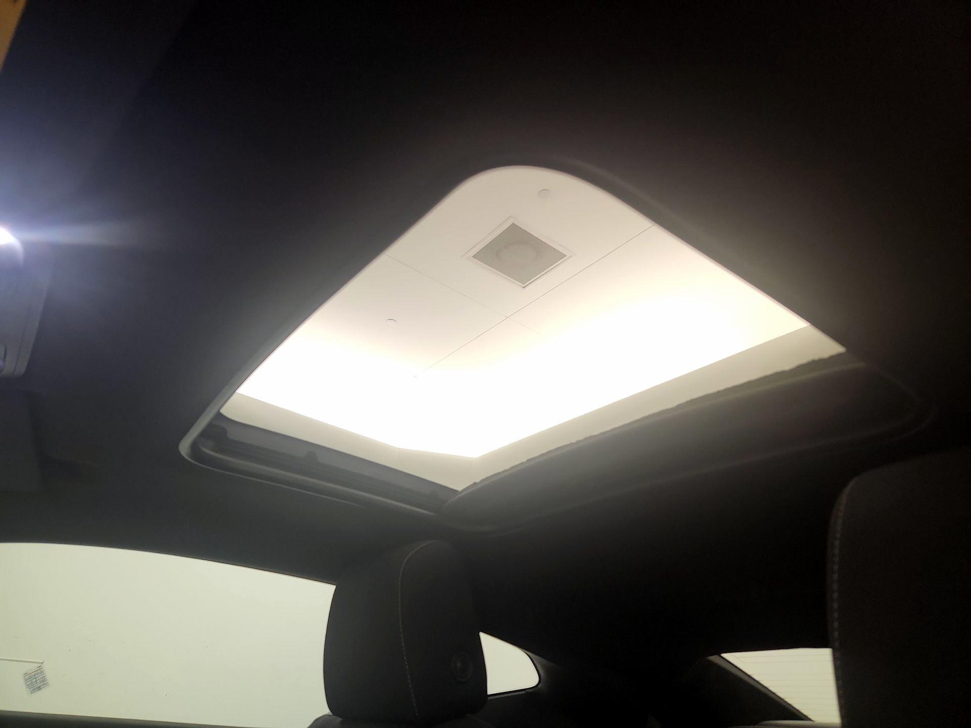 Thumbnail: 2018 Chevrolet Camaro - 19