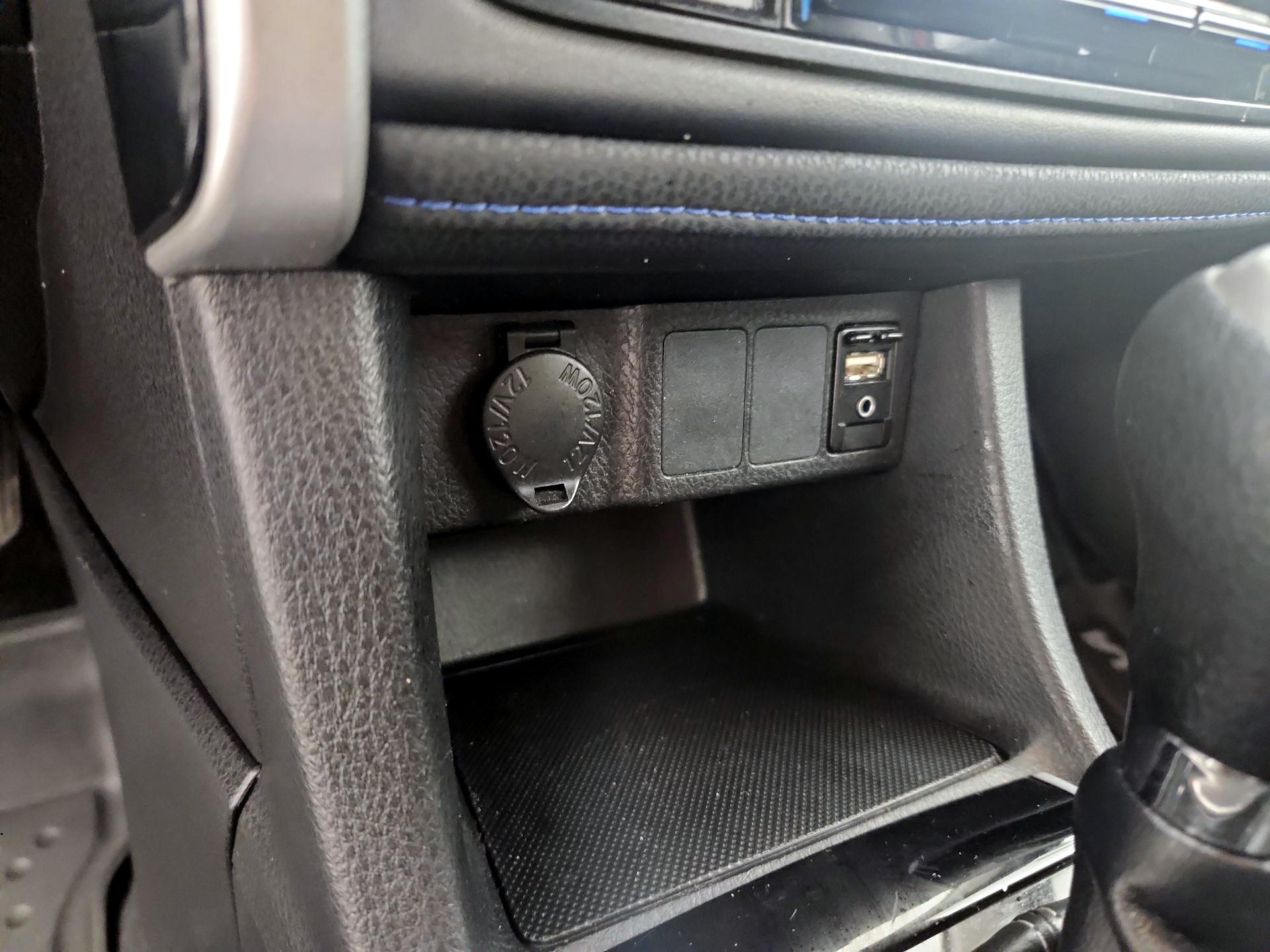 Thumbnail: 2019 Toyota Corolla - 18