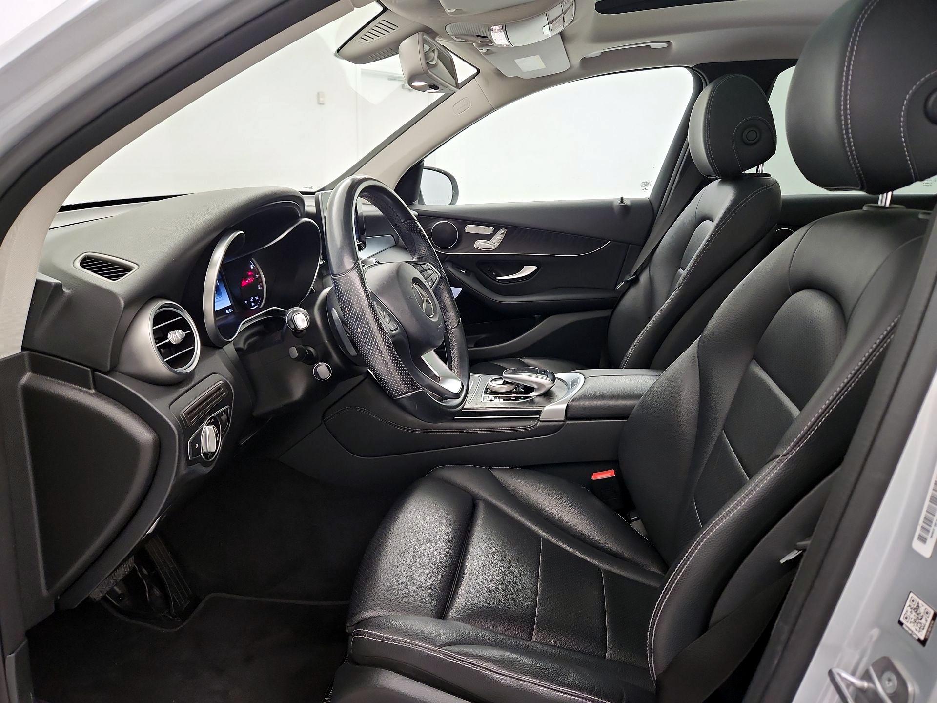 Thumbnail: 2016 Mercedes-Benz GLC - 11