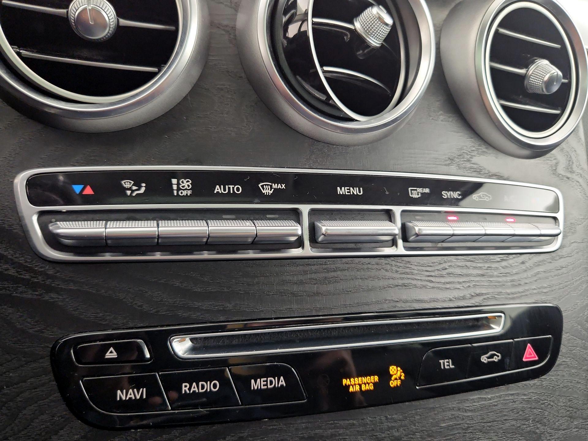 Thumbnail: 2016 Mercedes-Benz GLC - 16