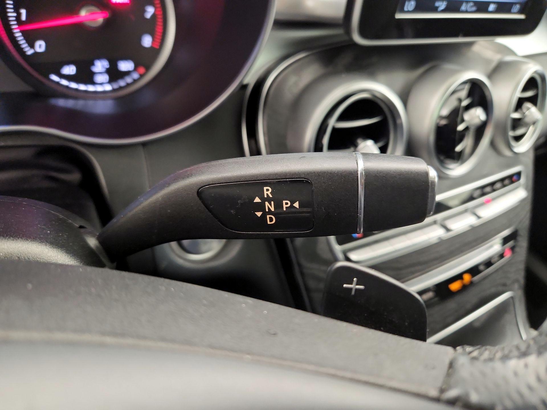 Thumbnail: 2016 Mercedes-Benz GLC - 17