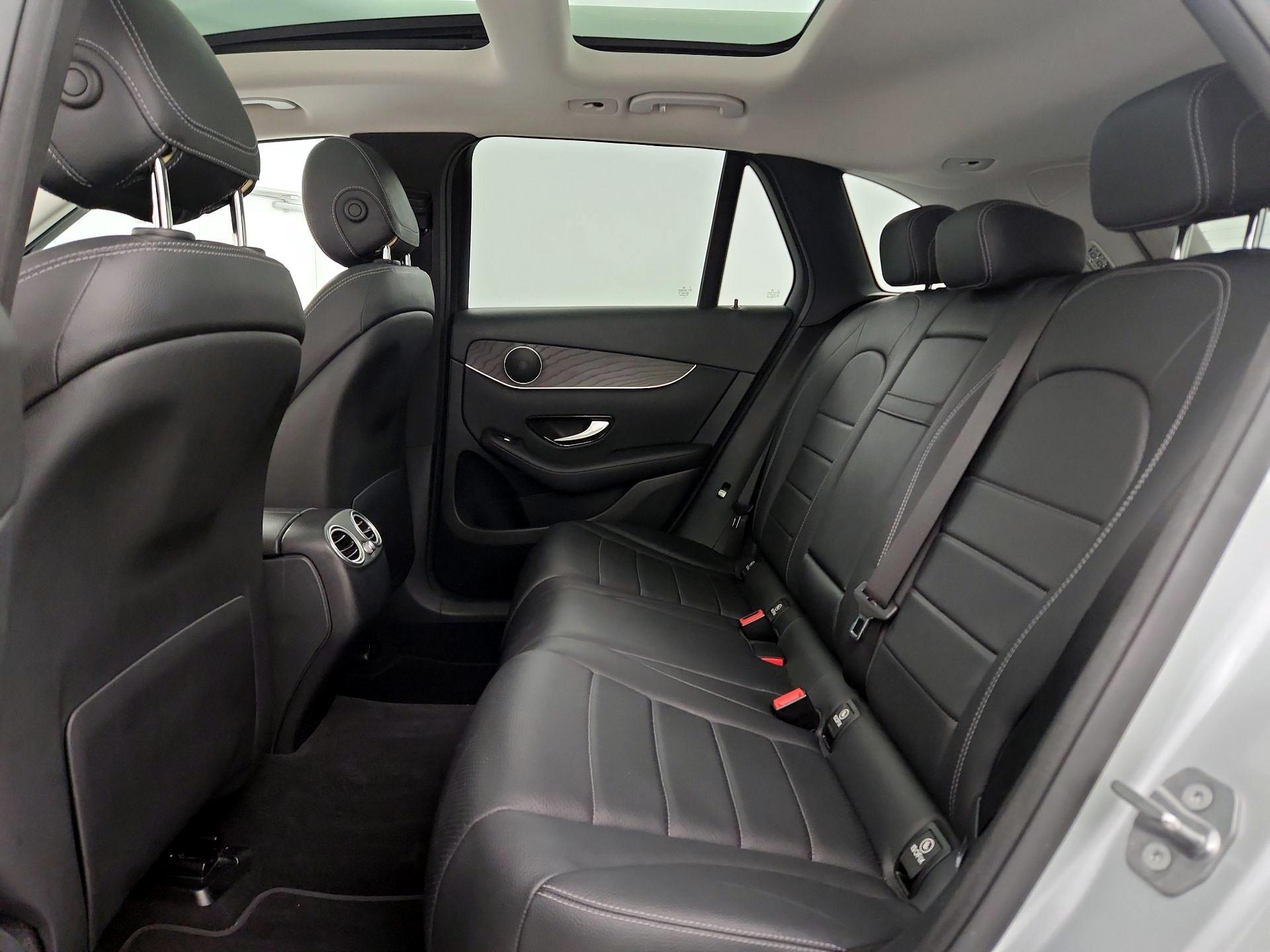 Thumbnail: 2016 Mercedes-Benz GLC - 19