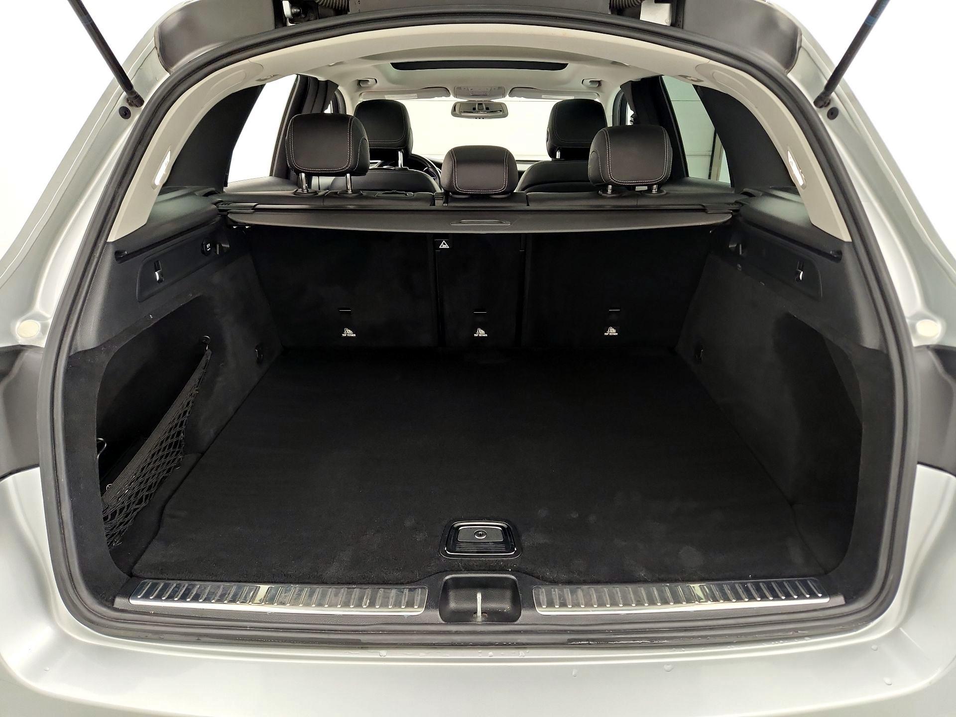 Thumbnail: 2016 Mercedes-Benz GLC - 20