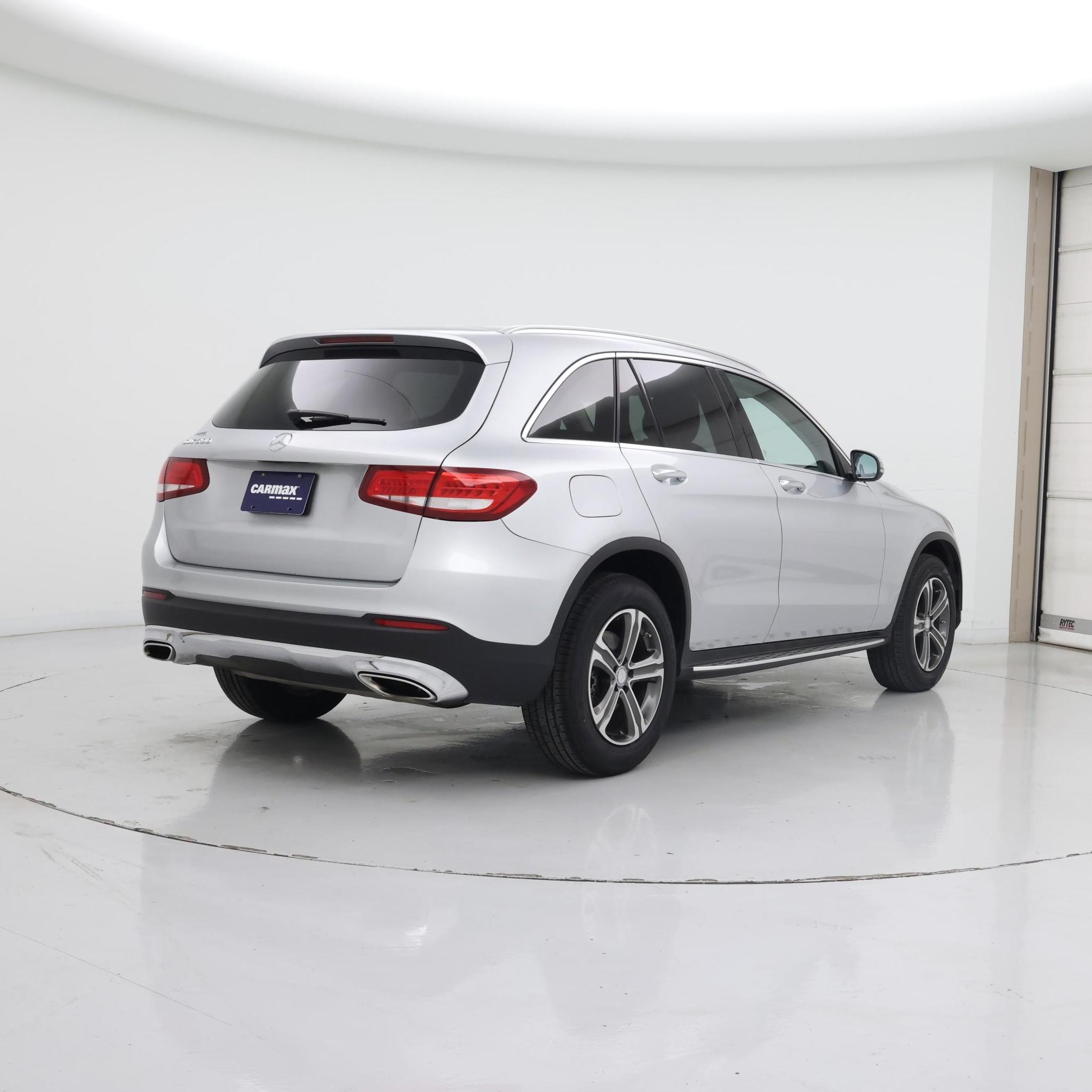 Thumbnail: 2016 Mercedes-Benz GLC - 8