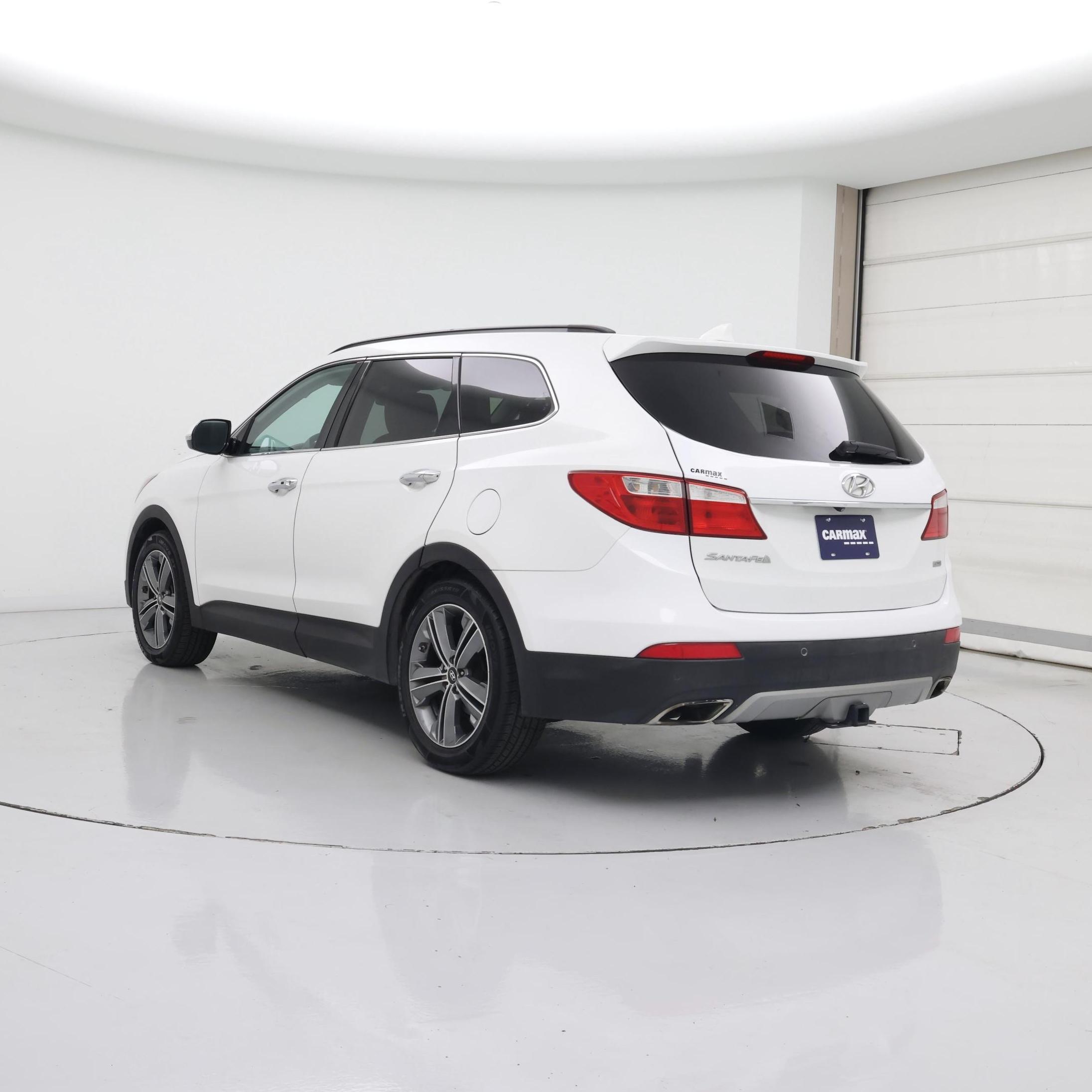 Thumbnail: 2015 Hyundai Santa Fe - 2