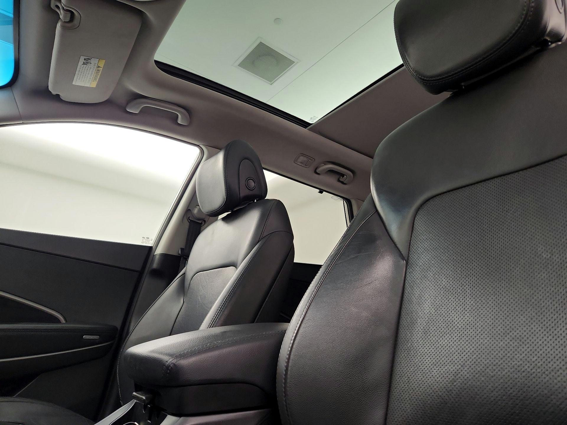 Thumbnail: 2015 Hyundai Santa Fe - 20