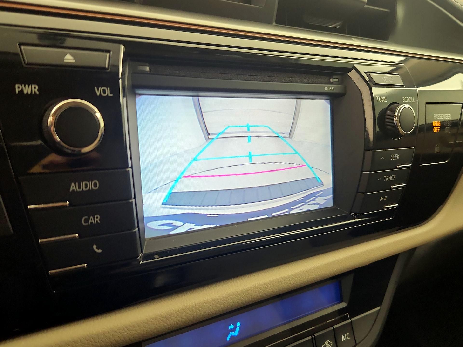 Thumbnail: 2016 Toyota Corolla - 14