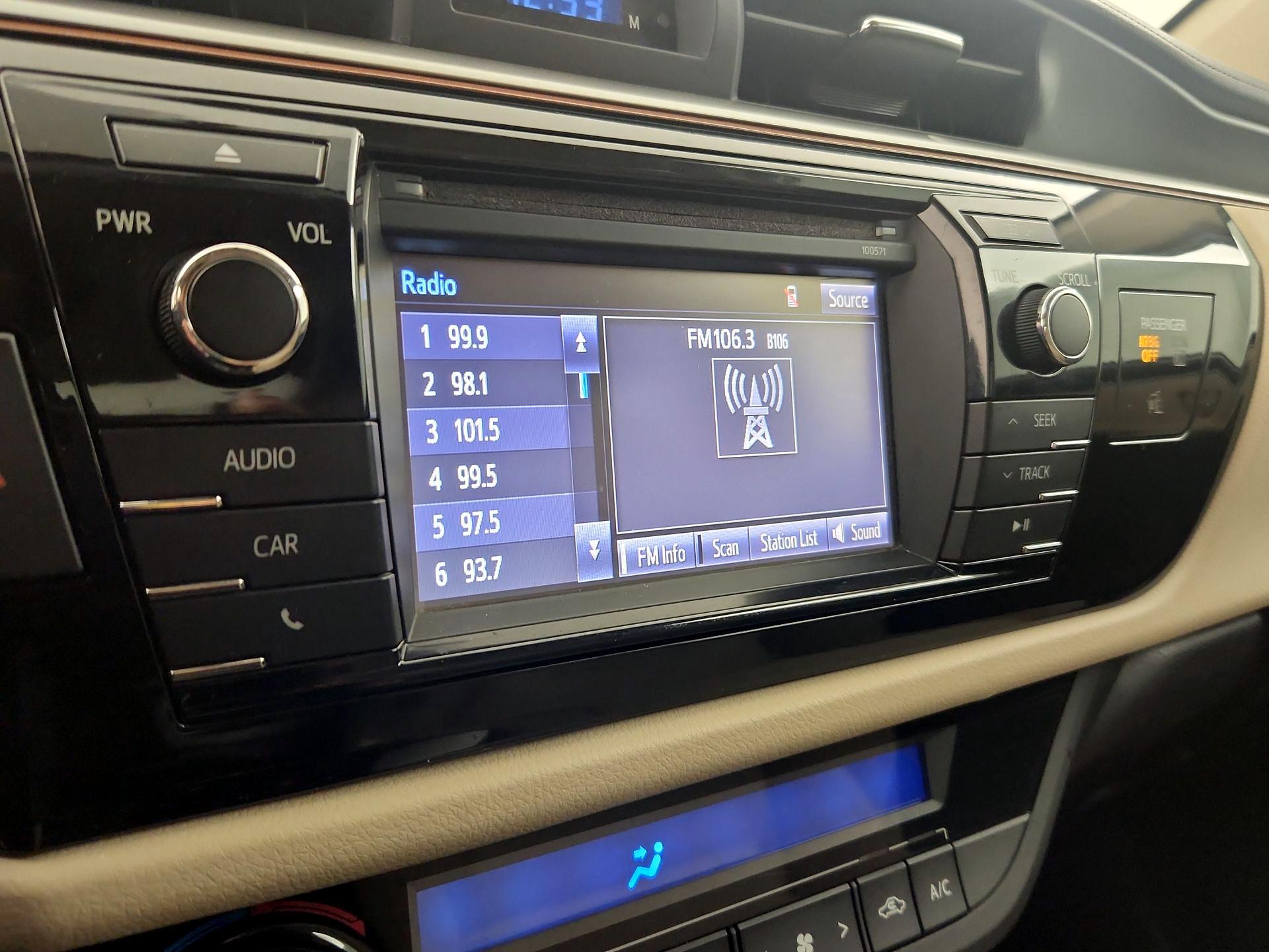 Thumbnail: 2016 Toyota Corolla - 15