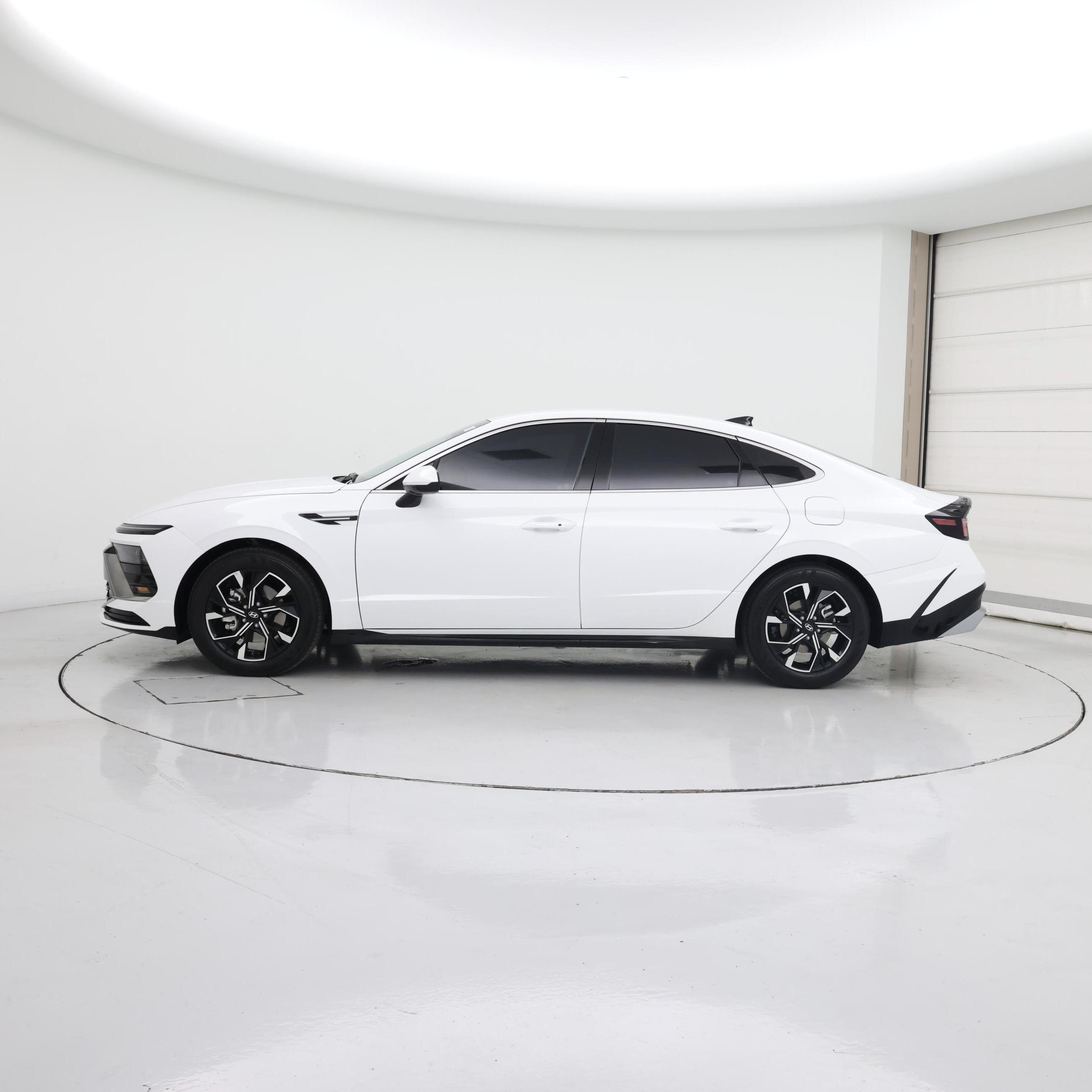 Thumbnail: 2025 Hyundai Sonata - 3