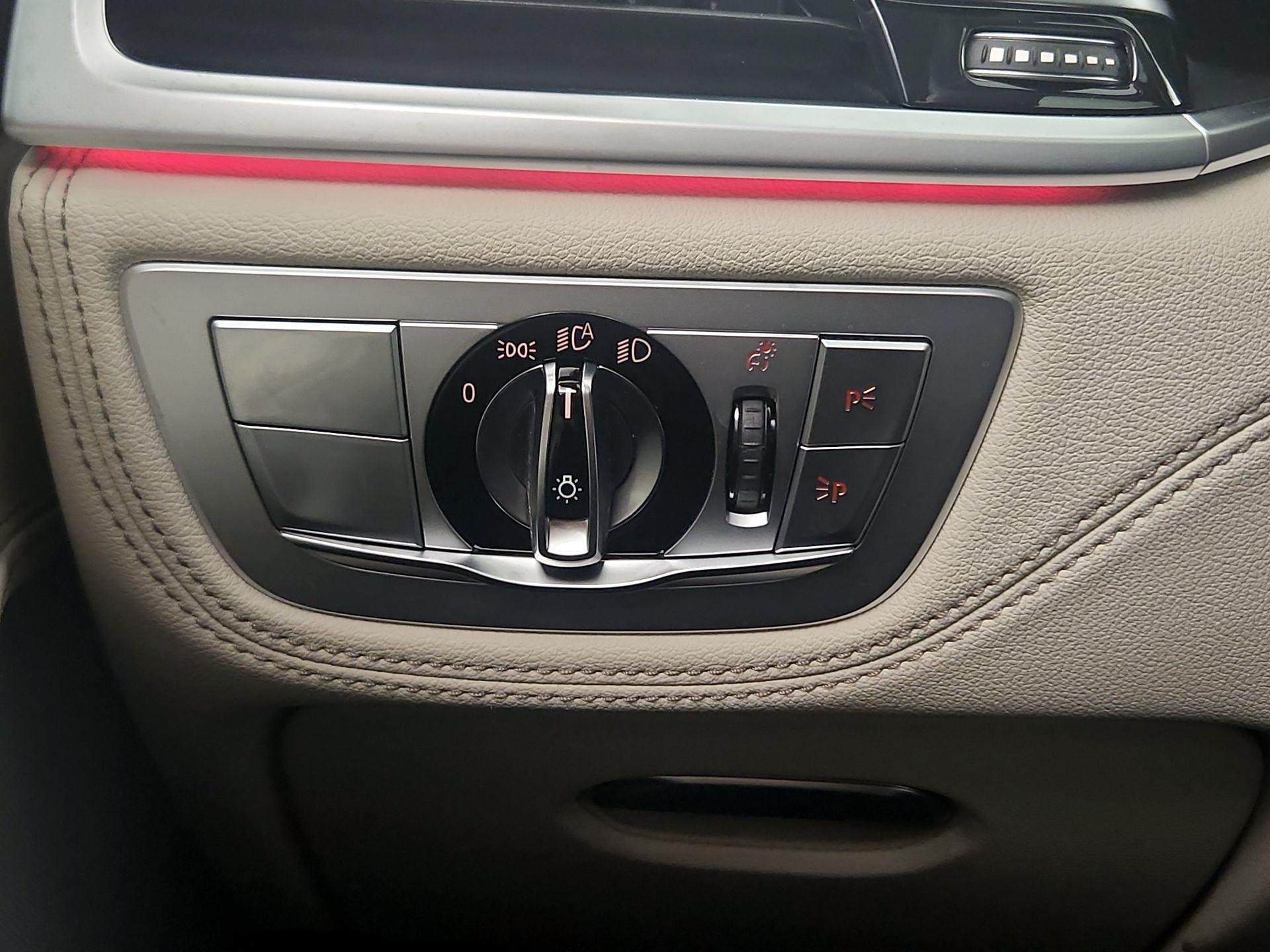 Thumbnail: 2020 BMW 7 Series - 13