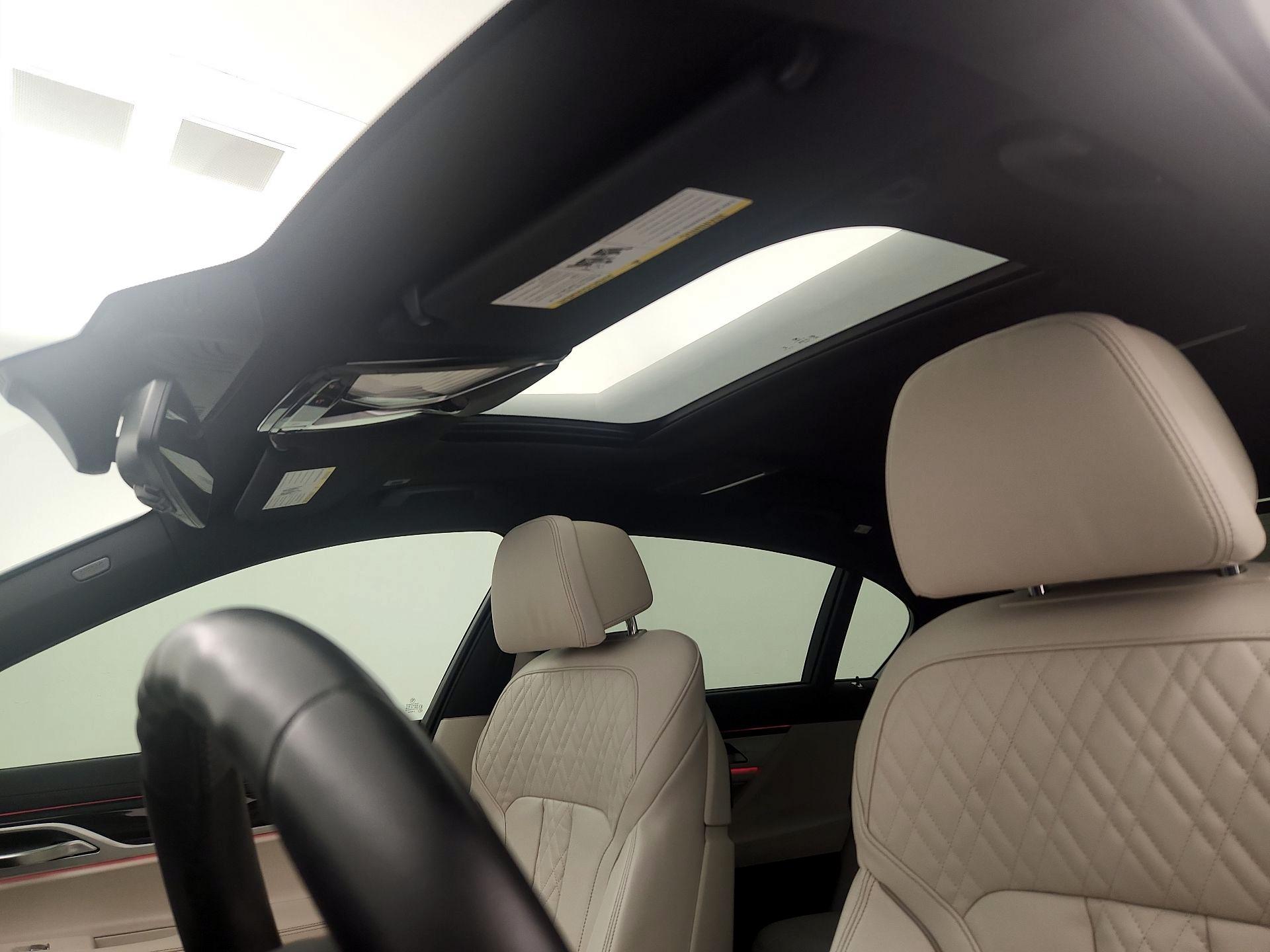 Thumbnail: 2020 BMW 7 Series - 20