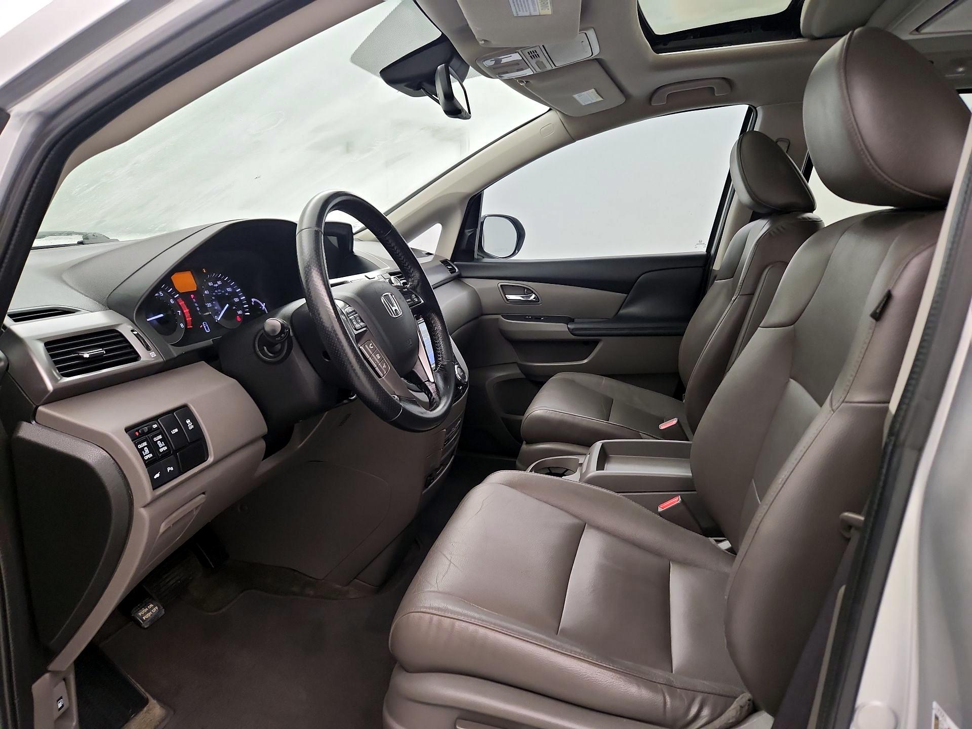 Thumbnail: 2015 Honda Odyssey - 11